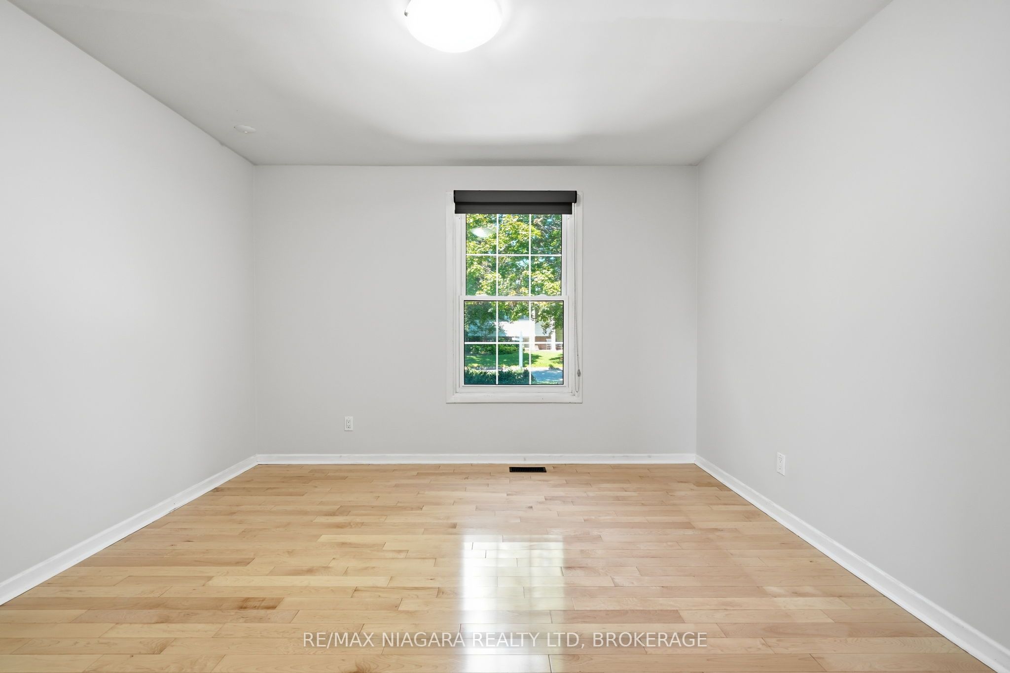 6 Royal Oak Drive Property Photo 16