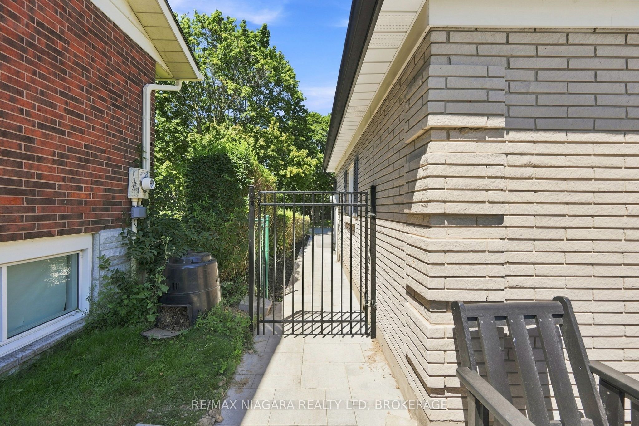6 Royal Oak Drive Property Photo 33