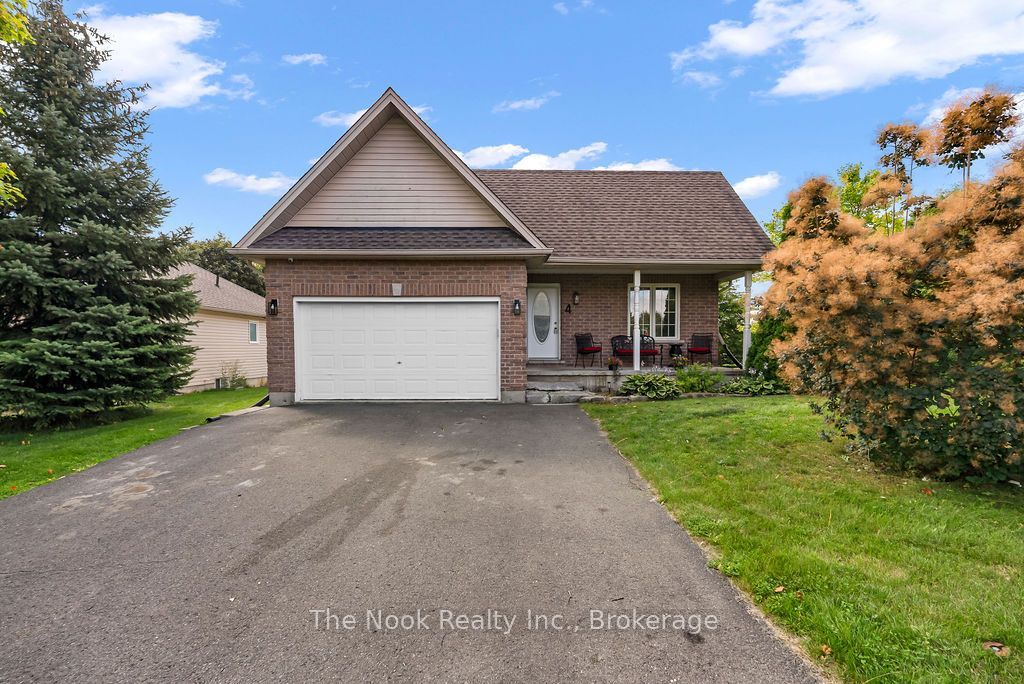 4 Champlain Boulevard Property Photo 1