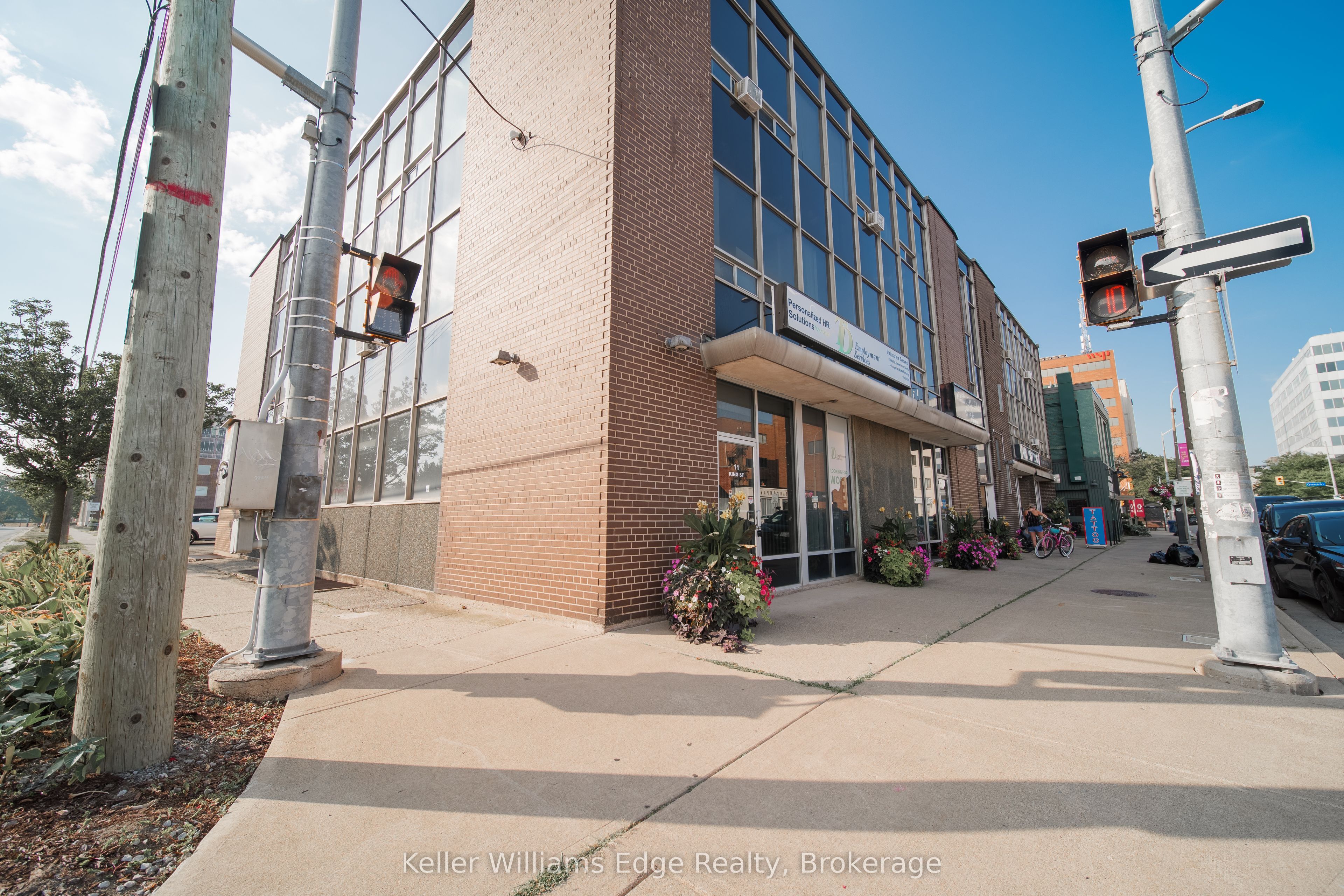 11 King Street Property Photo 2
