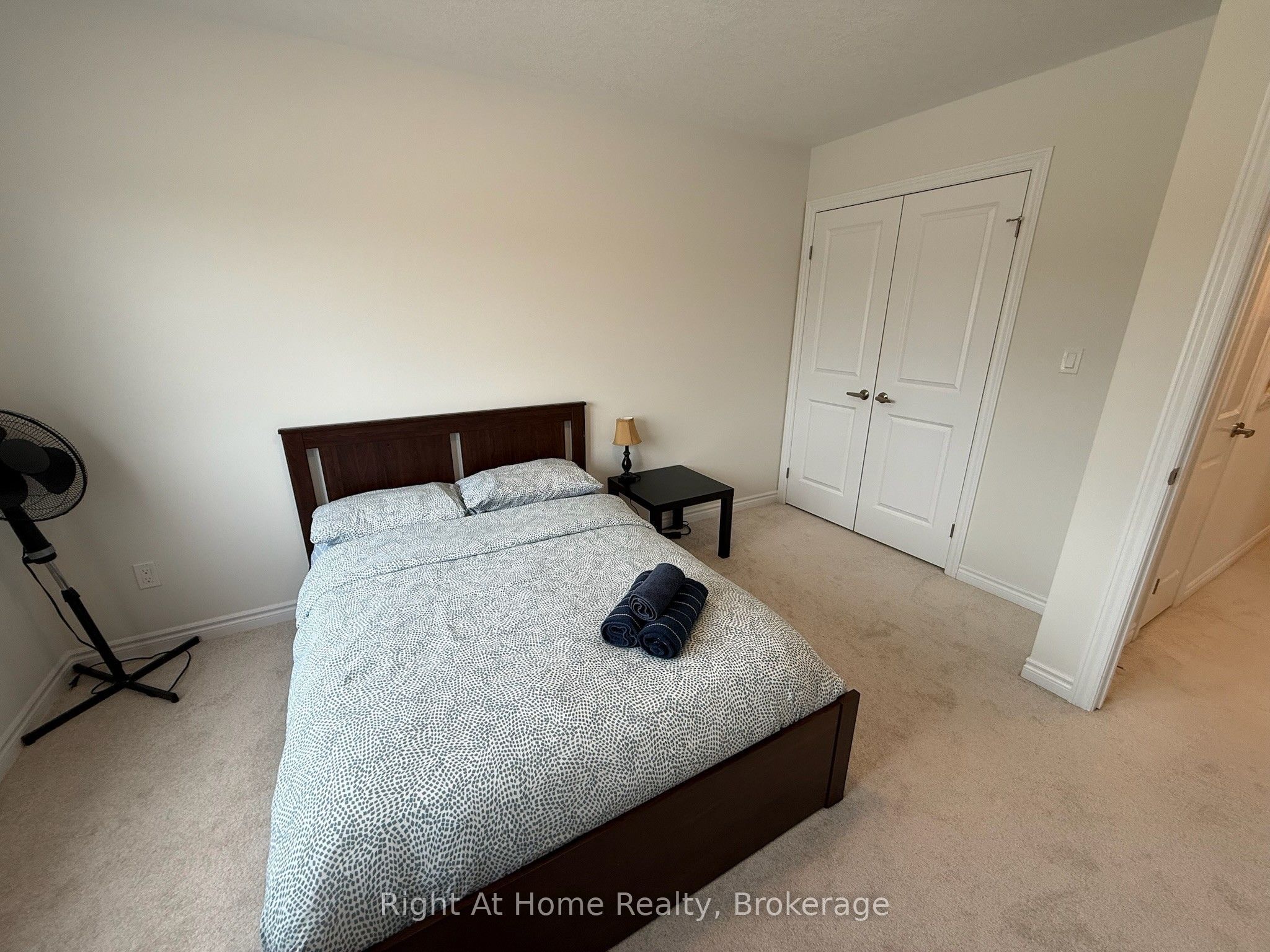 217 Benninger Drive Upper Property Photo 26