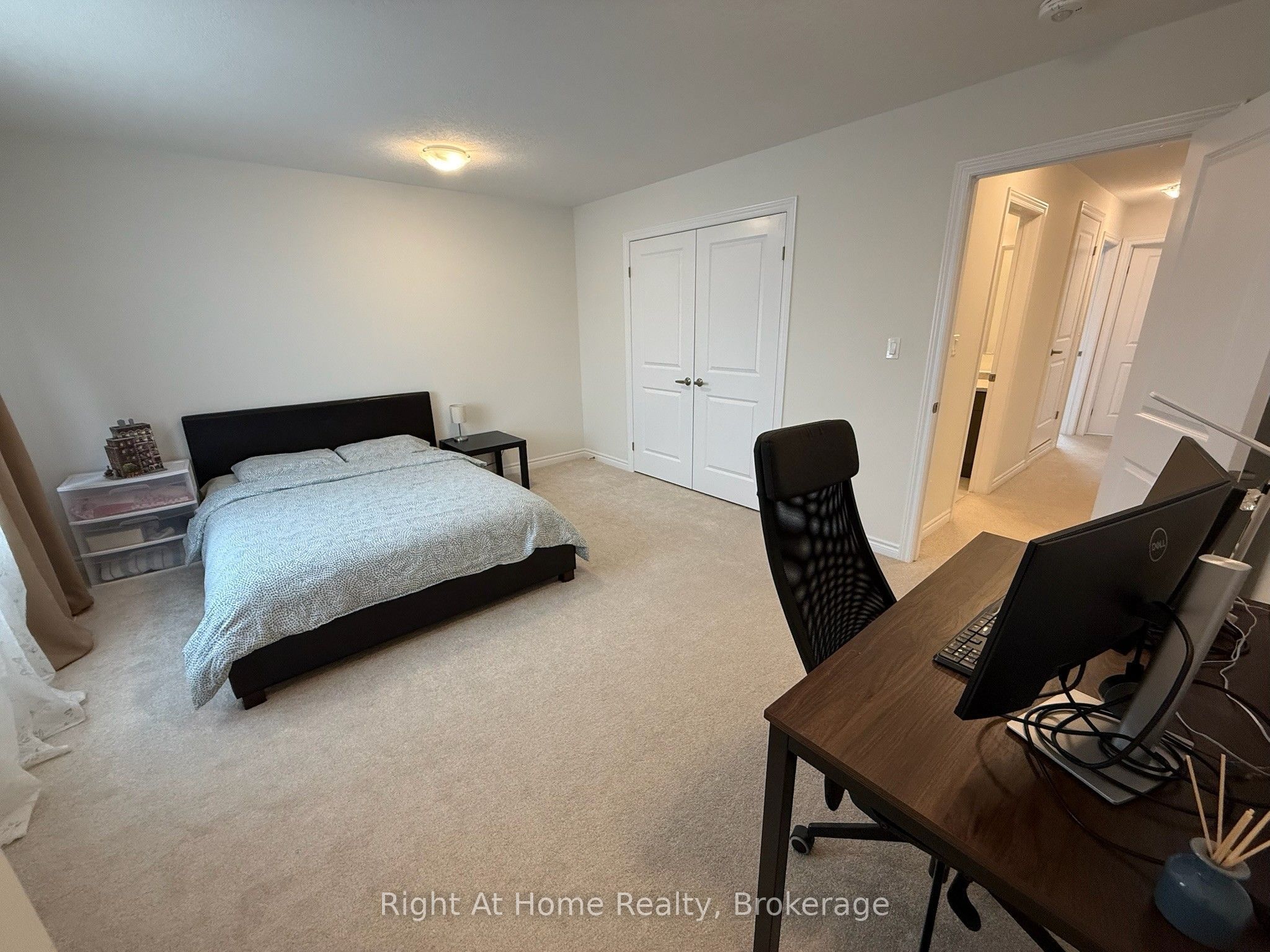 217 Benninger Drive Upper Property Photo 31