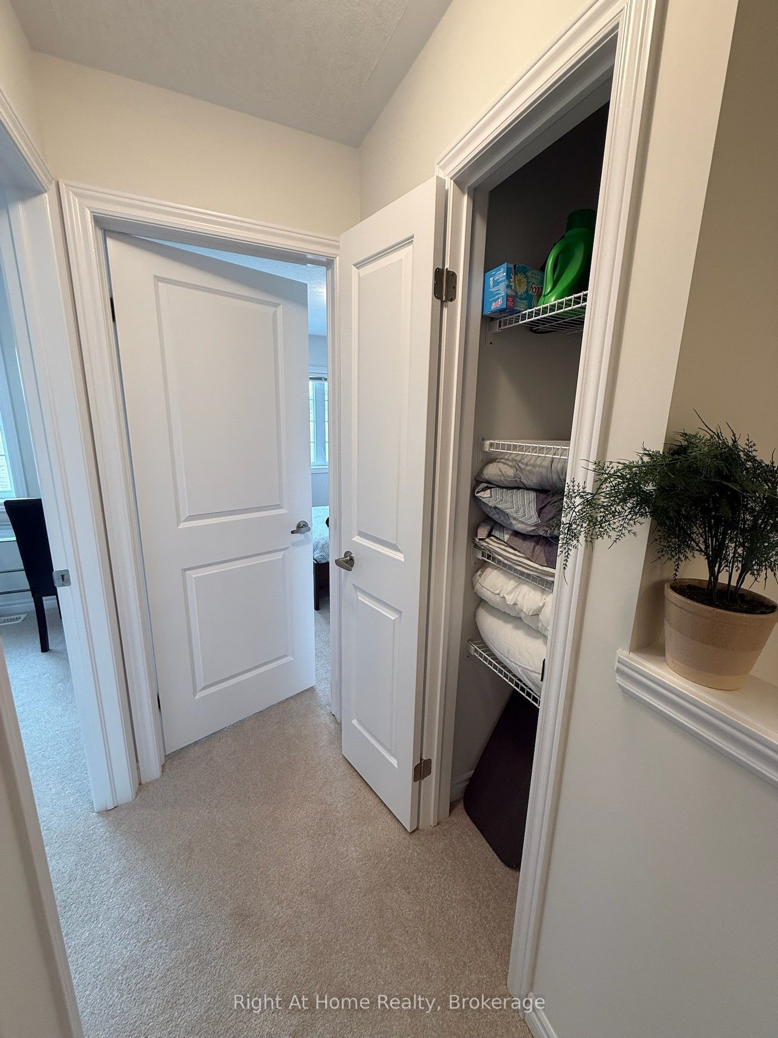 217 Benninger Drive Upper Property Photo 35