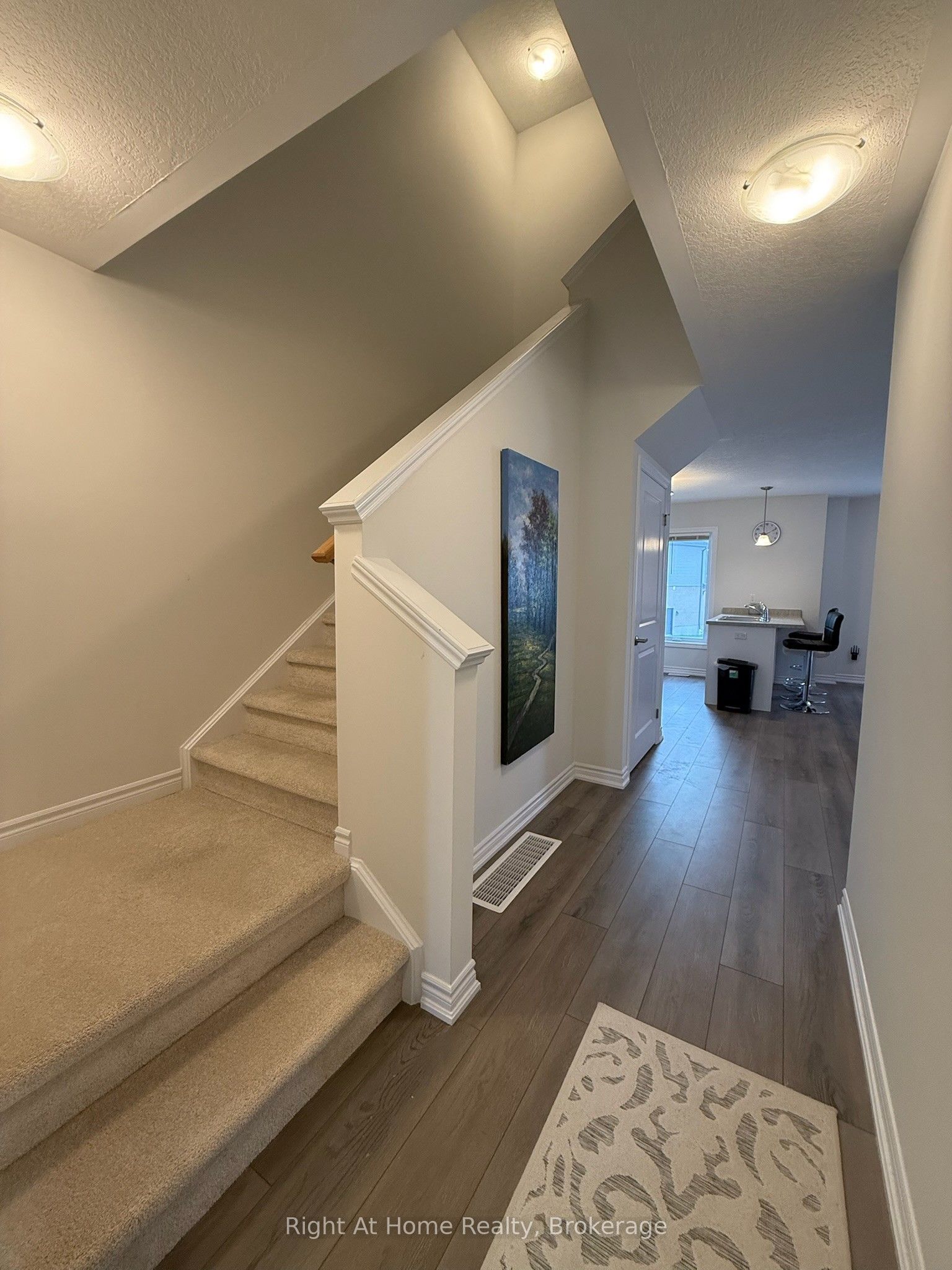 217 Benninger Drive Upper Property Photo 37