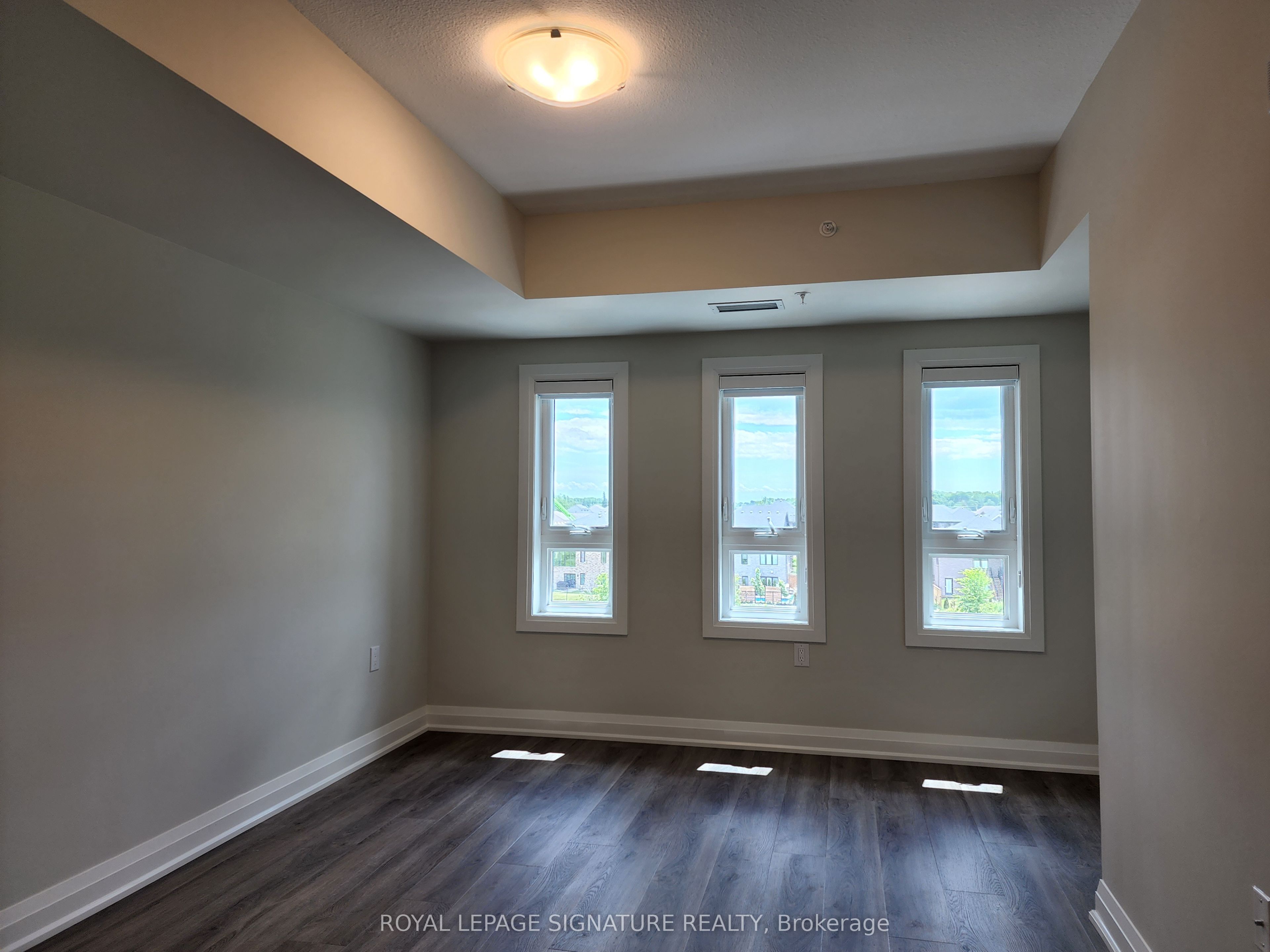 120 Summersides Boulevard 312 Property Photo 10