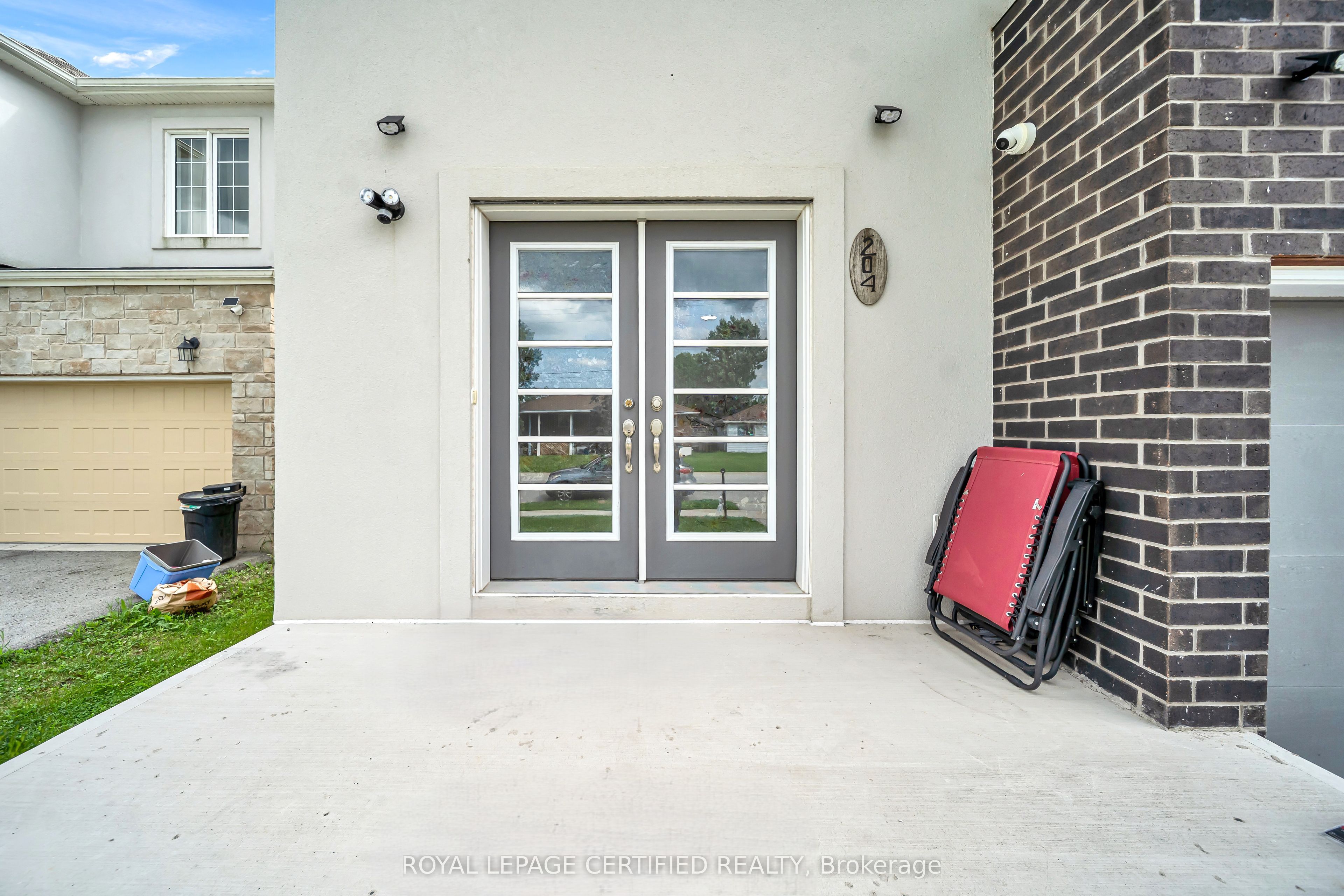 204 Mccabe Avenue Property Photo 4