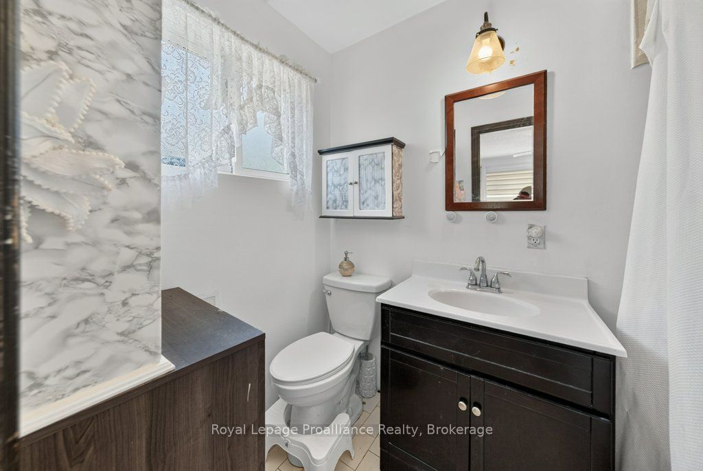 17 West Park Lane/ 32 Tall Pine Road Property Photo 25