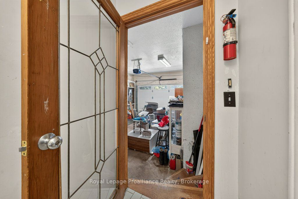 17 West Park Lane/ 32 Tall Pine Road Property Photo 28