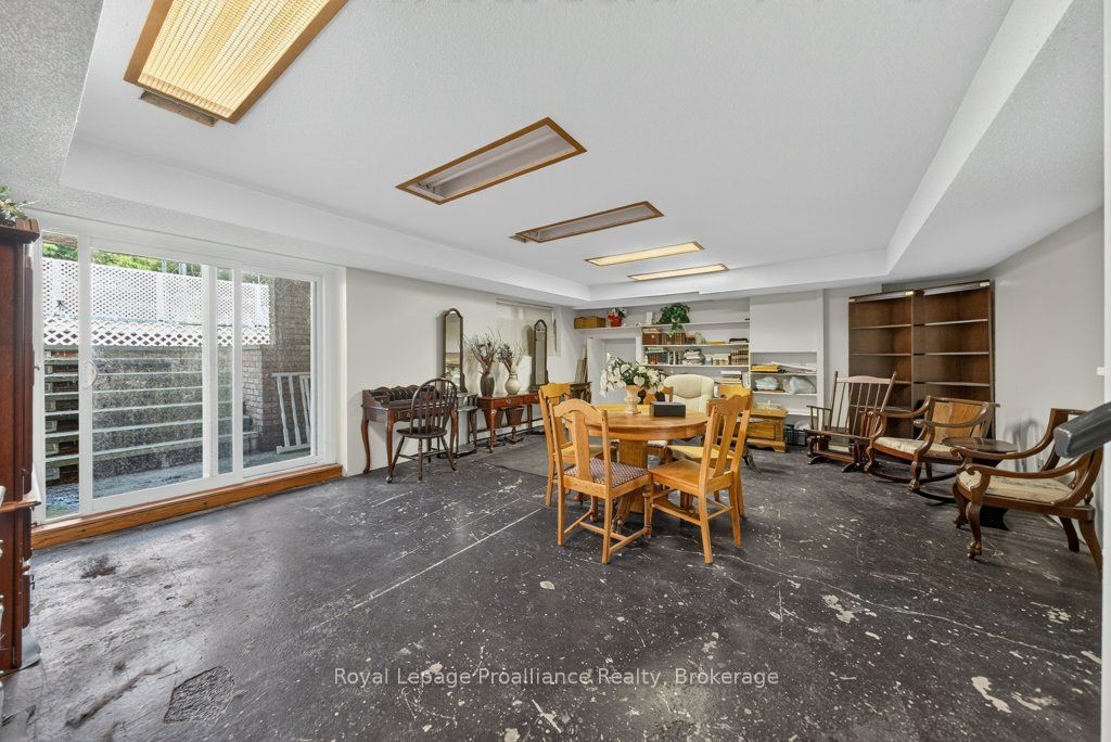 17 West Park Lane/ 32 Tall Pine Road Property Photo 34