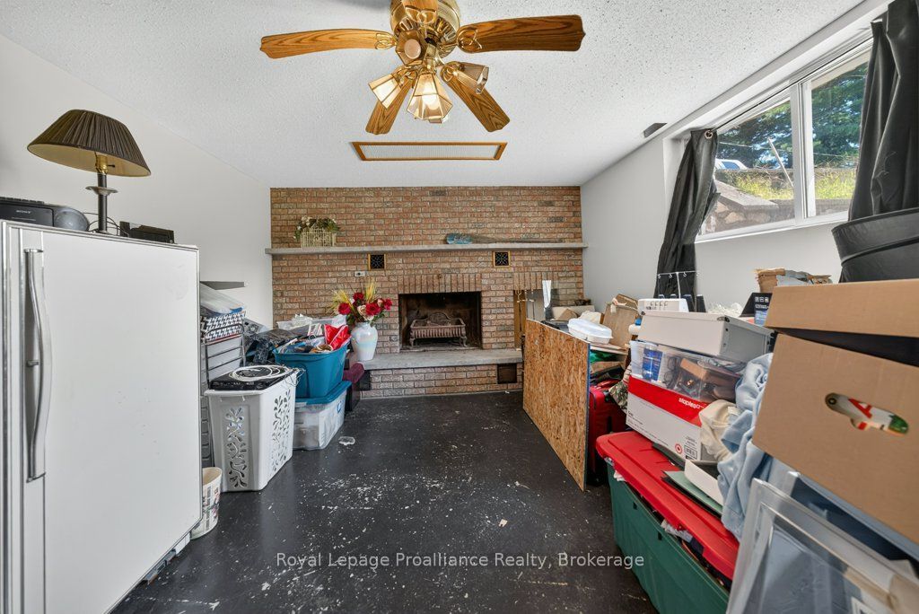 17 West Park Lane/ 32 Tall Pine Road Property Photo 37