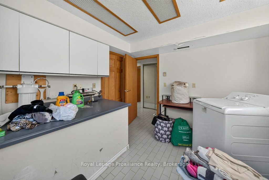17 West Park Lane/ 32 Tall Pine Road Property Photo 44