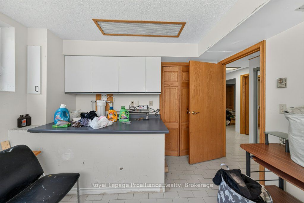 17 West Park Lane/ 32 Tall Pine Road Property Photo 45