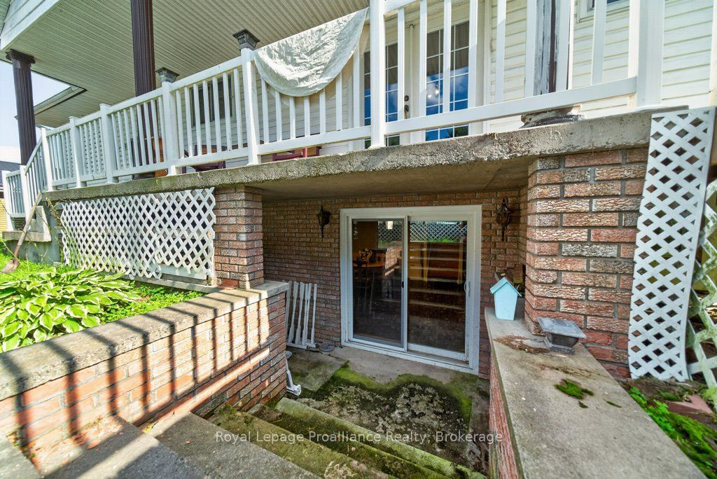 17 West Park Lane/ 32 Tall Pine Road Property Photo 48
