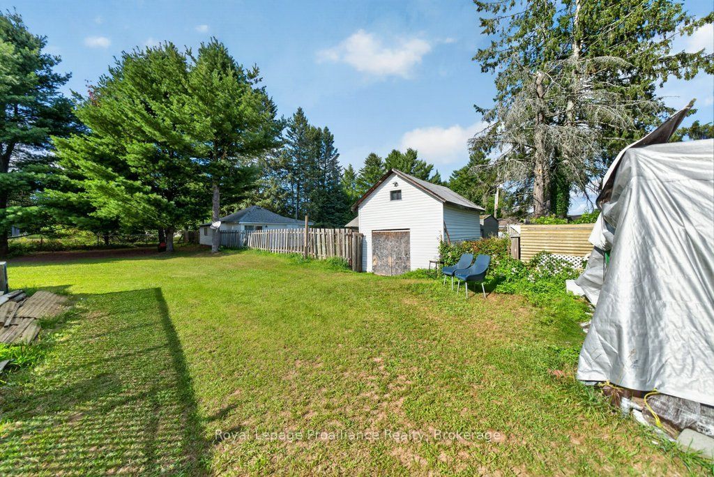 17 West Park Lane/ 32 Tall Pine Road Property Photo 49