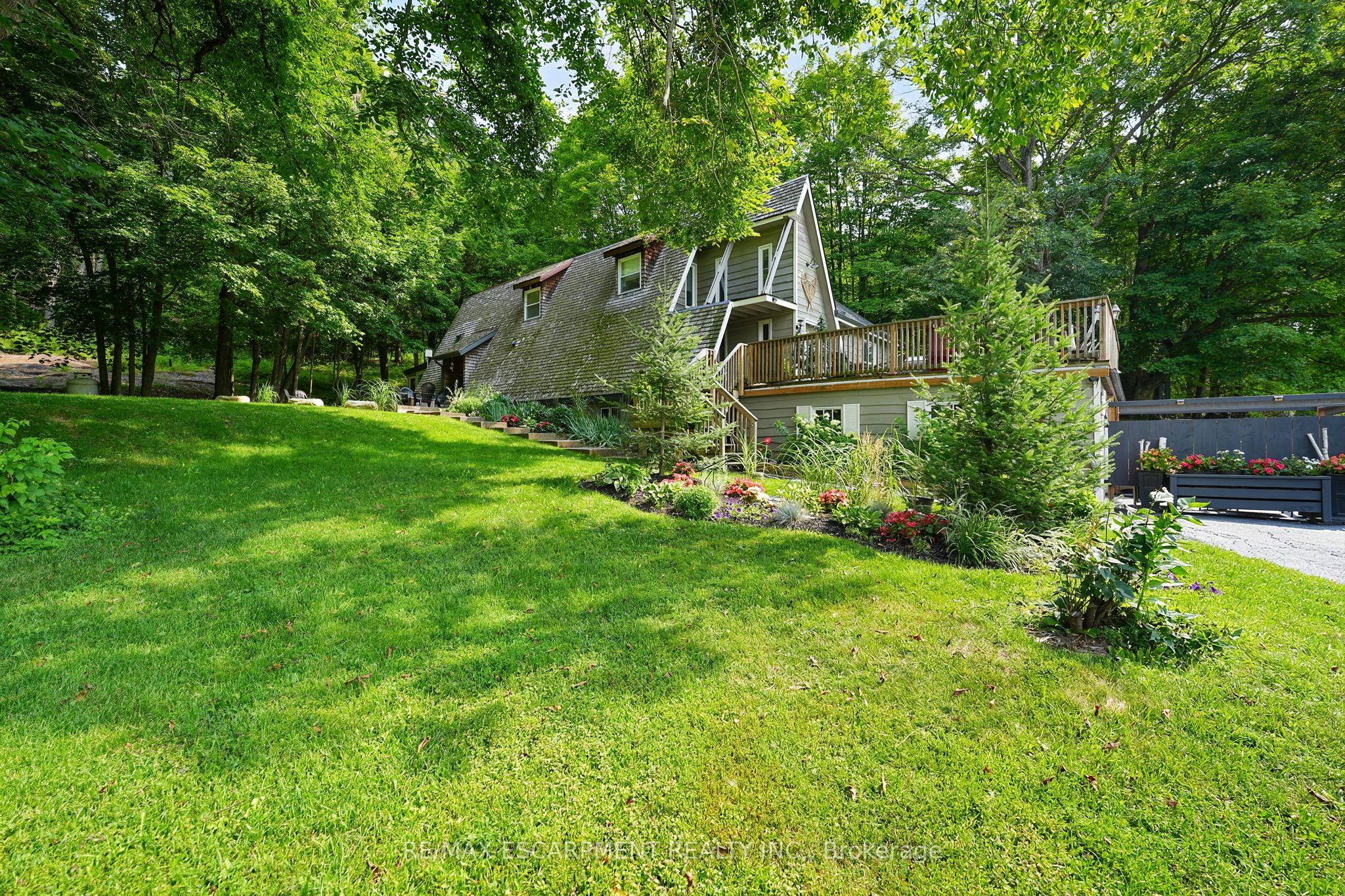 1073 Cedar Beach Road Property Photo 3