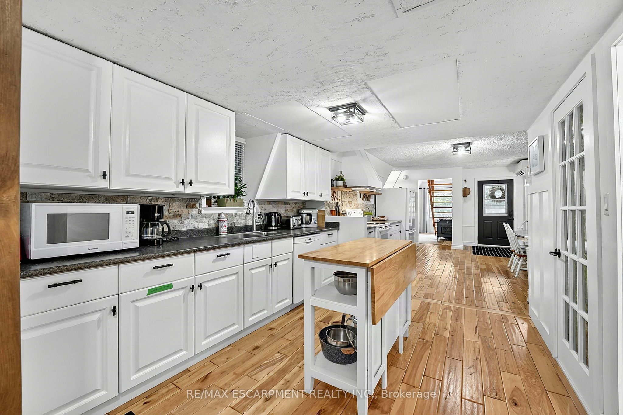 1073 Cedar Beach Road Property Photo 12