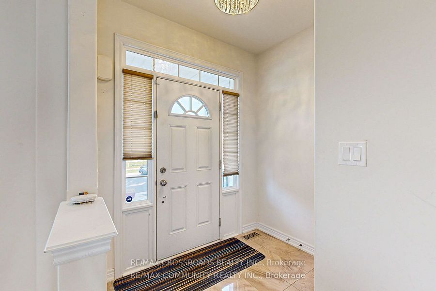634 Grange Way Property Photo 3