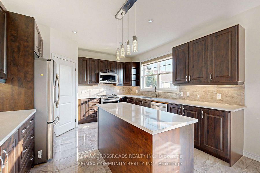 634 Grange Way Property Photo 13