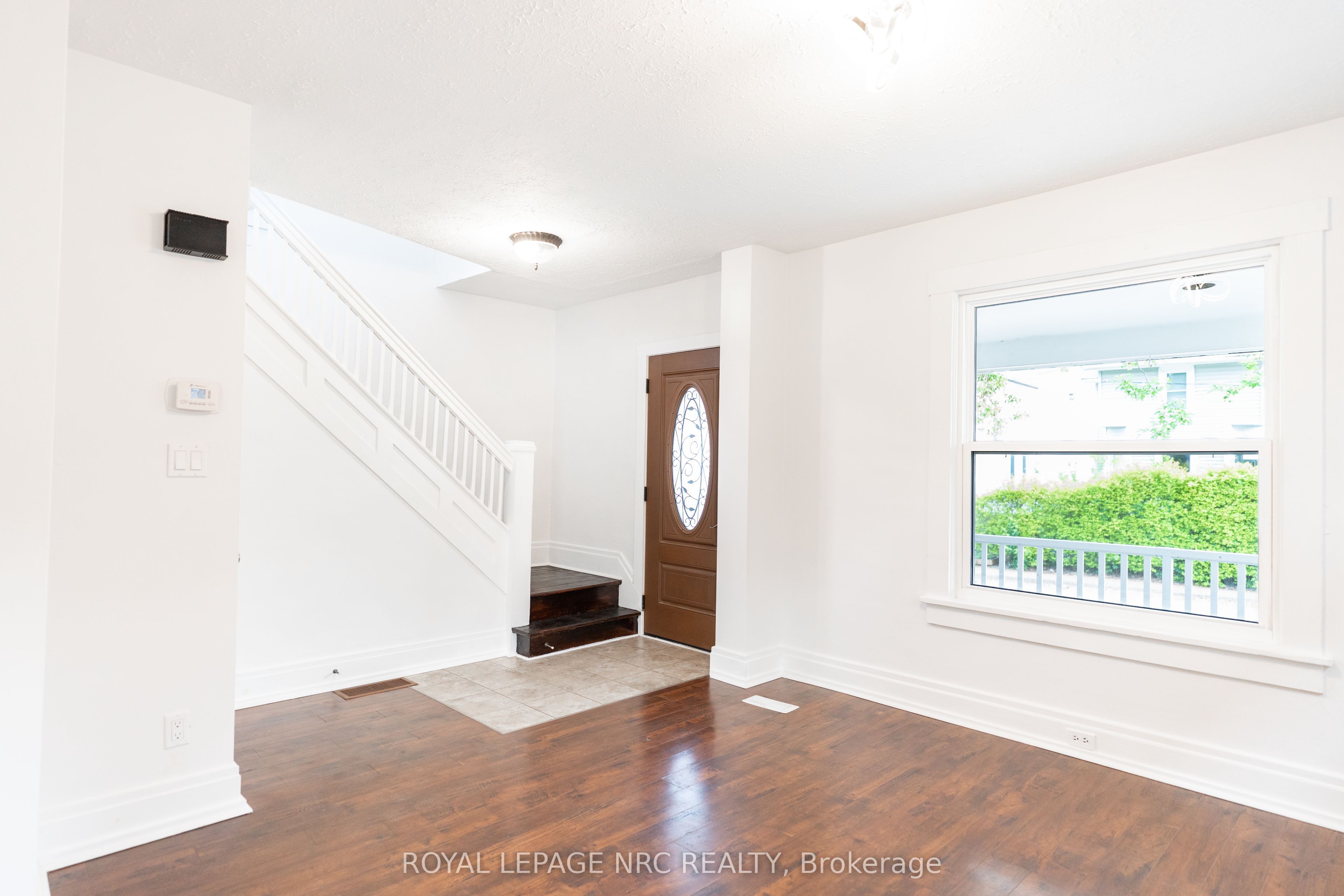 4713 Cookman Crescent N Property Photo 5