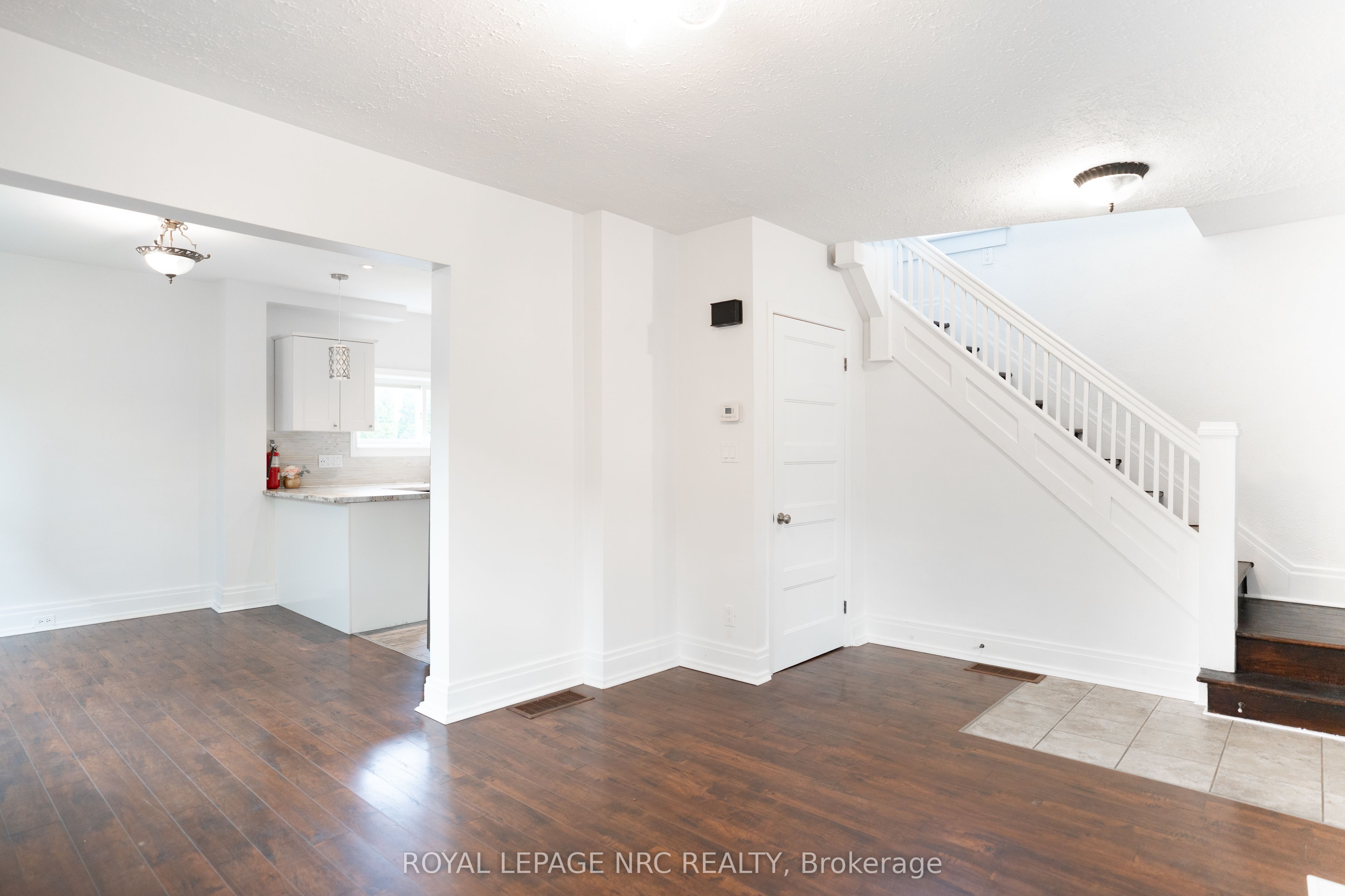 4713 Cookman Crescent N Property Photo 12