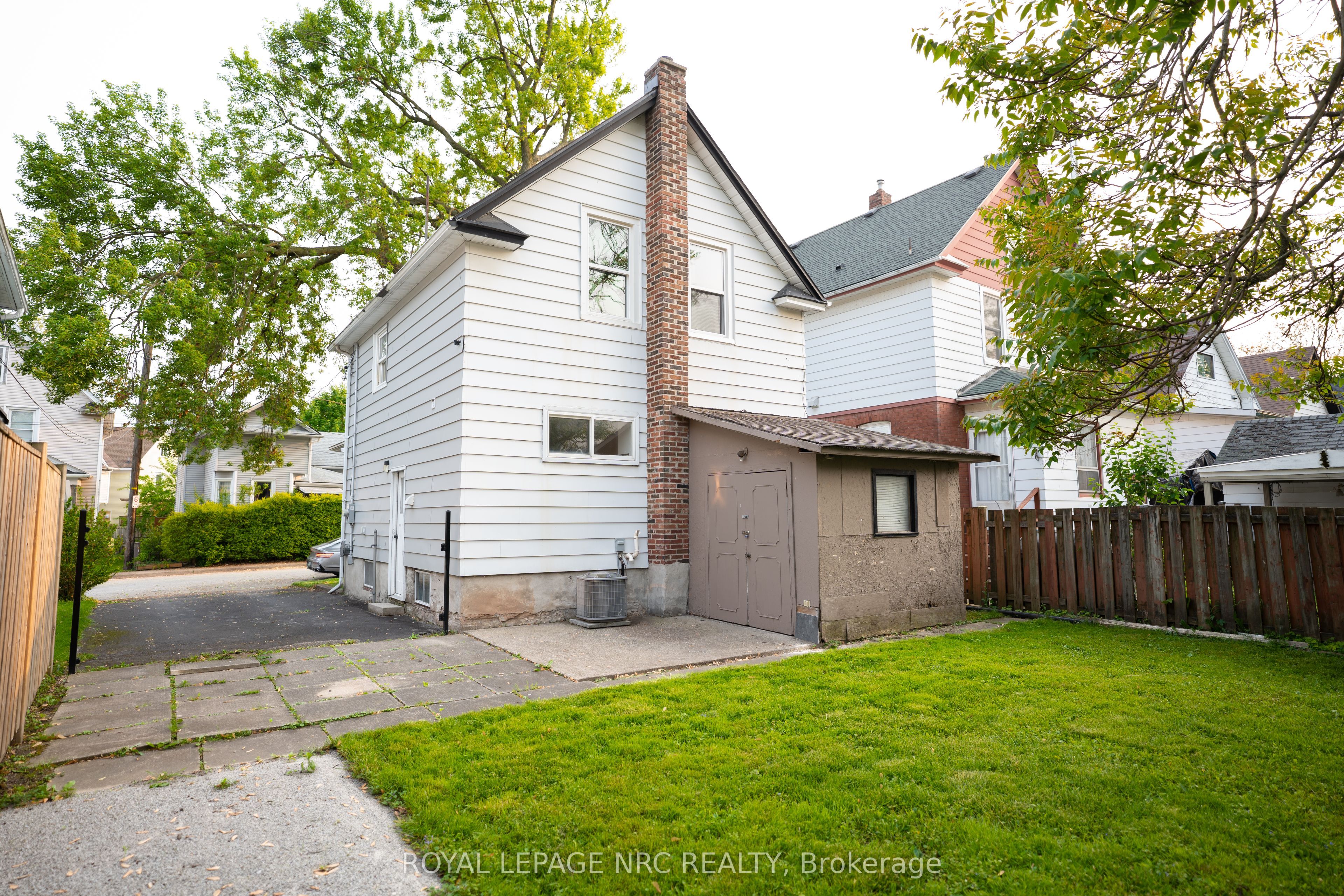 4713 Cookman Crescent N Property Photo 26