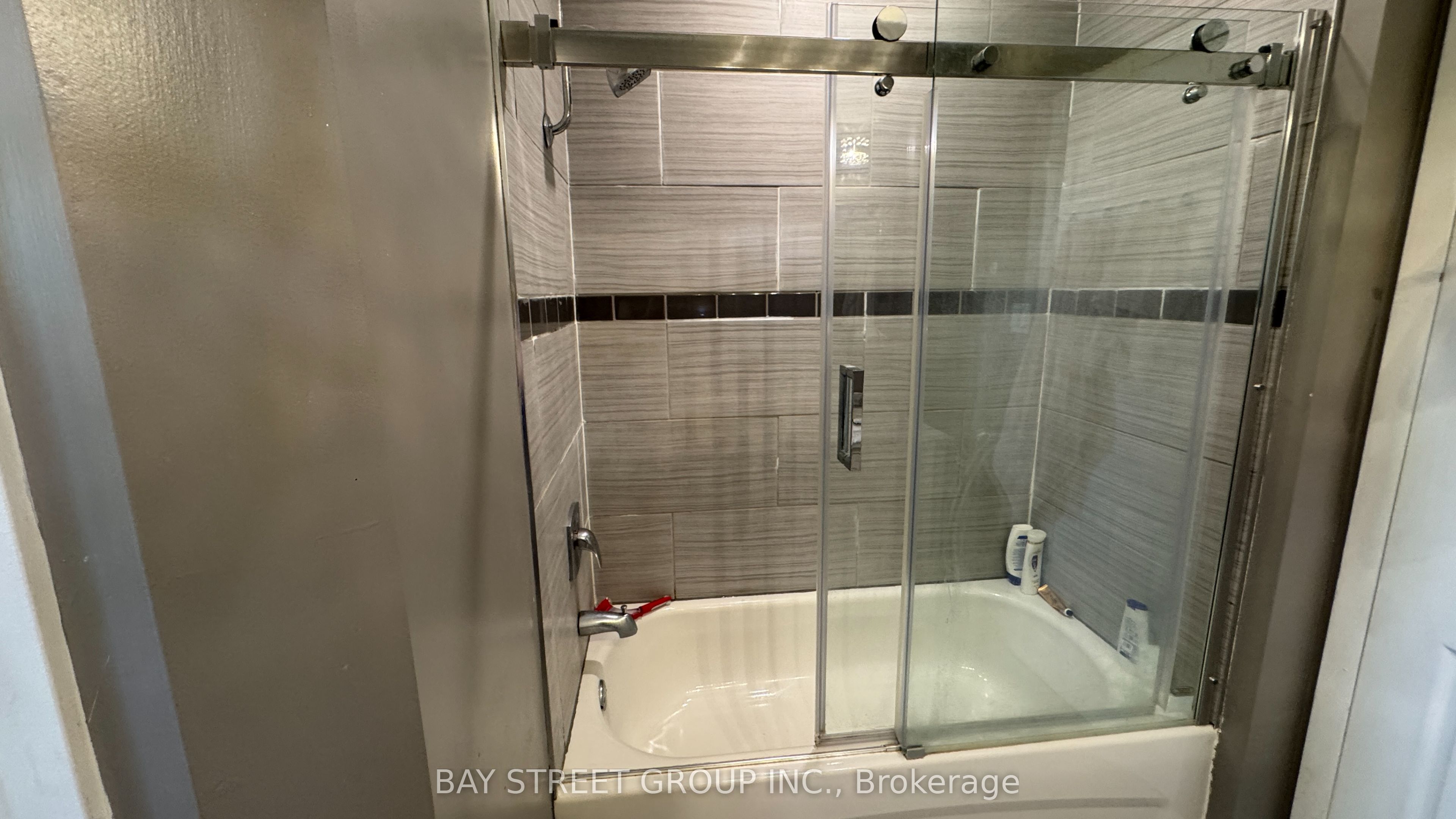 20 Windermere Road Property Photo 17