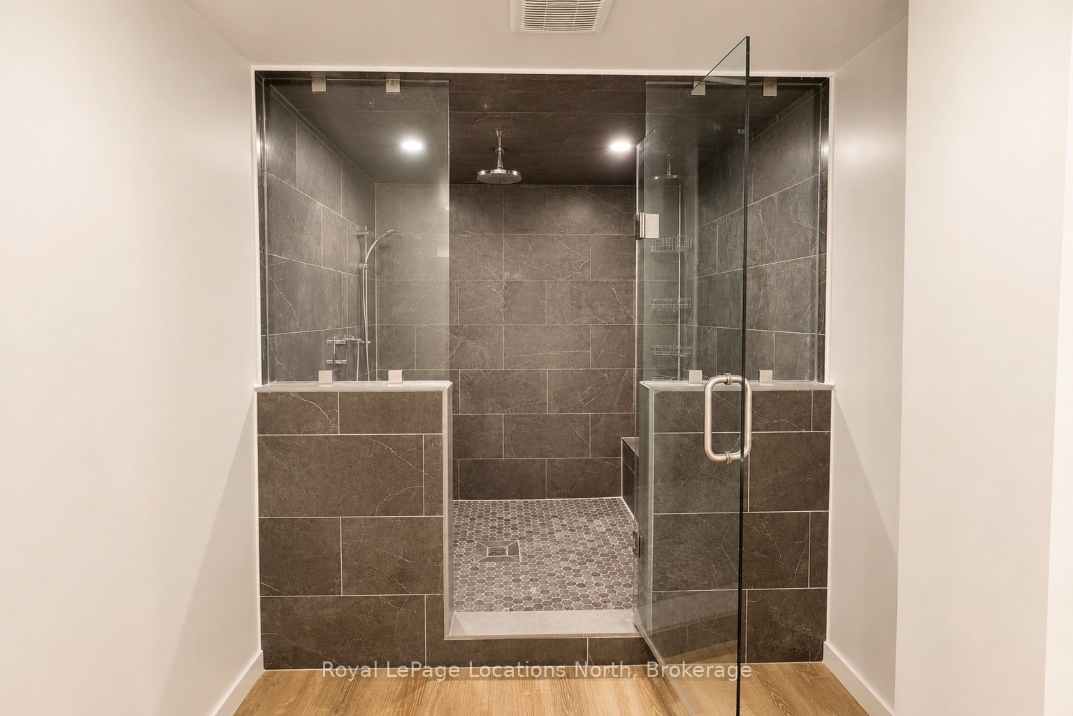 2 Mcdowell Street Property Photo 33