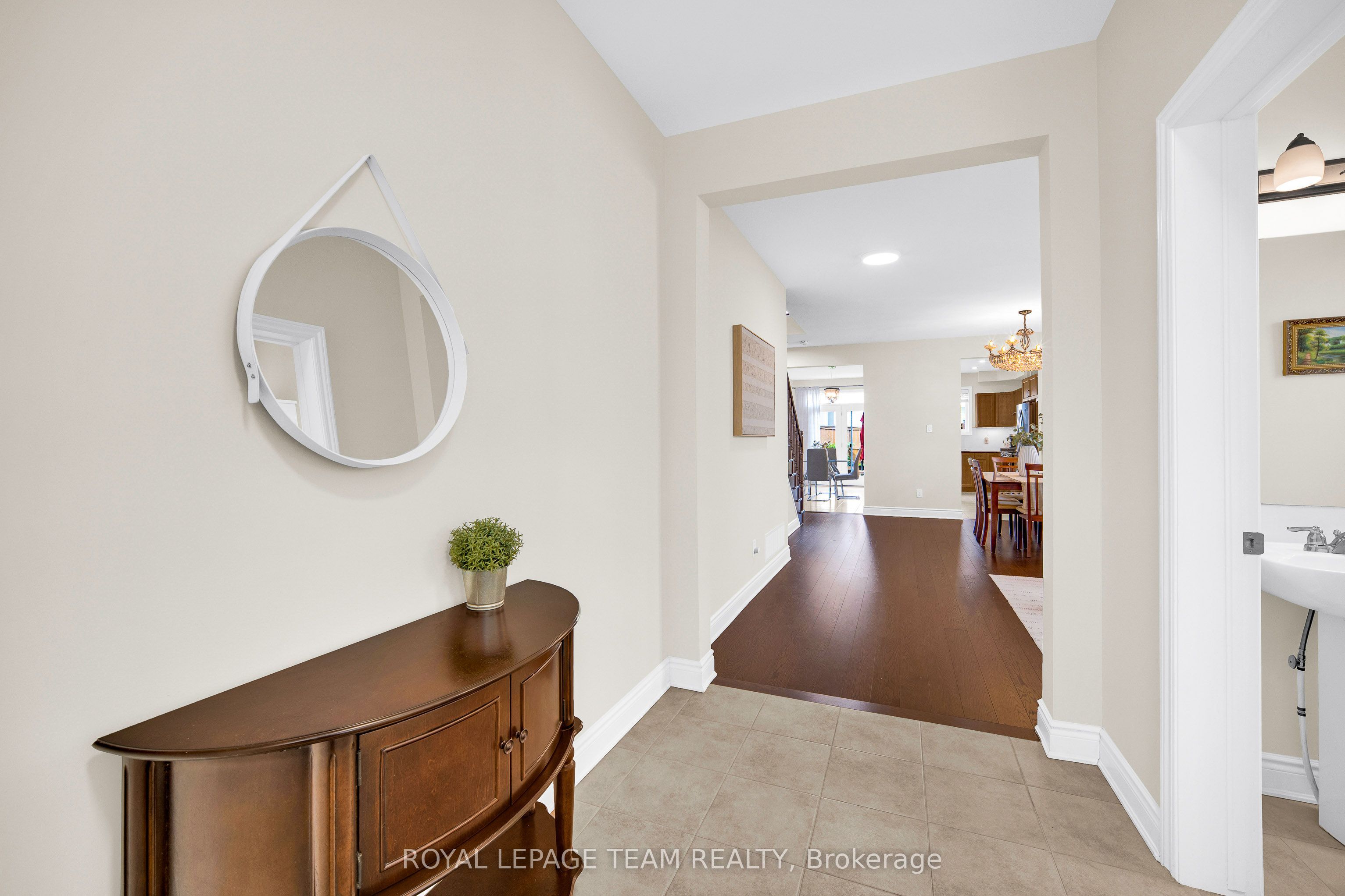 607 Parade Drive Property Photo 3