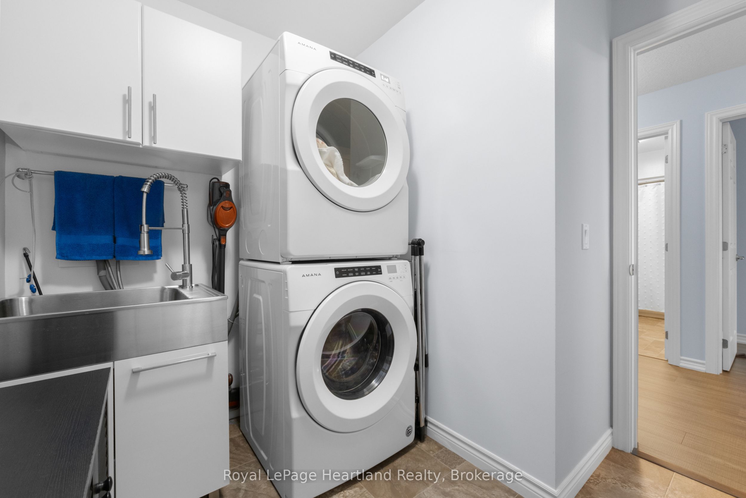 8 Windward Way N Property Photo 23