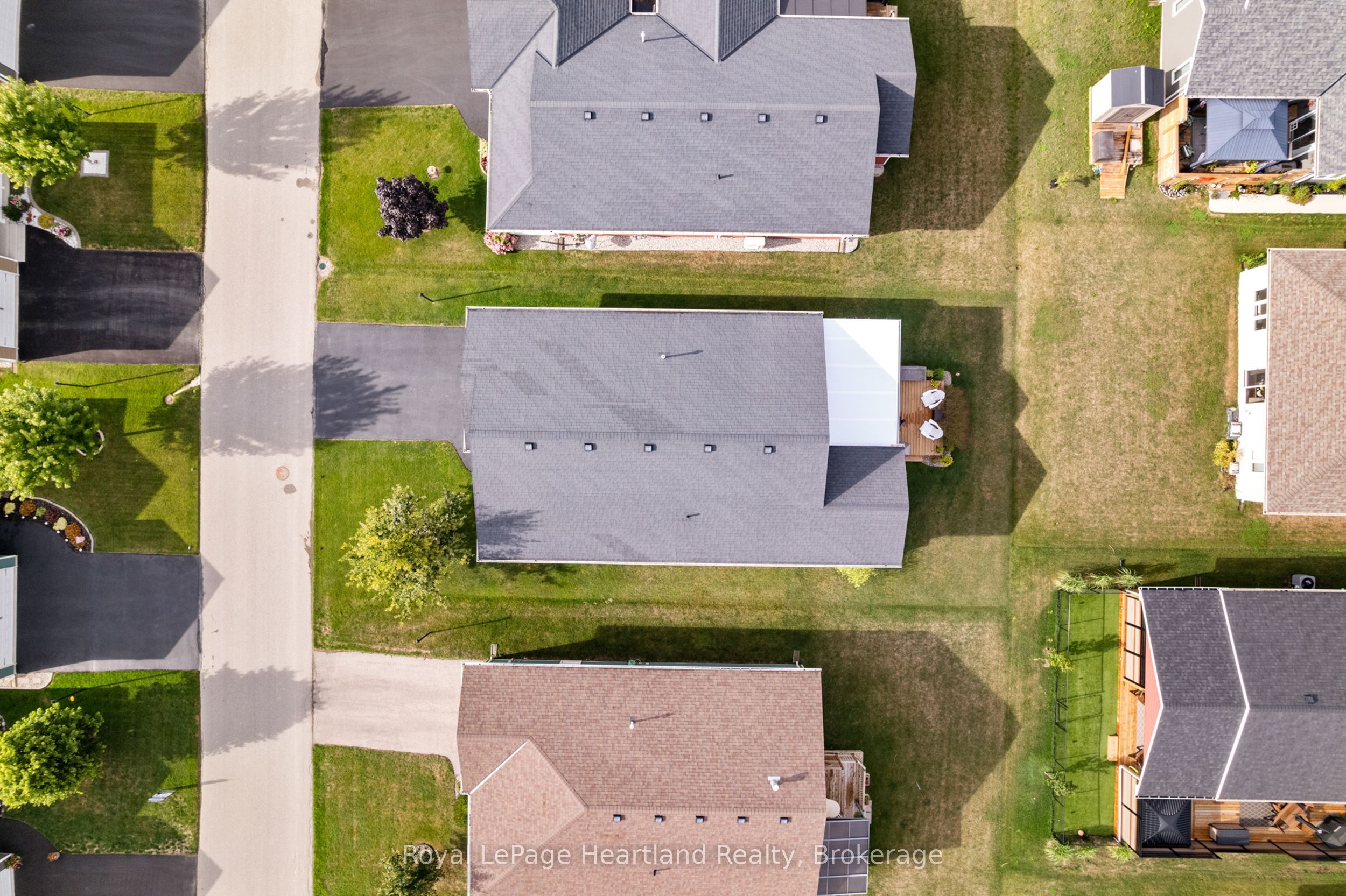 8 Windward Way N Property Photo 36