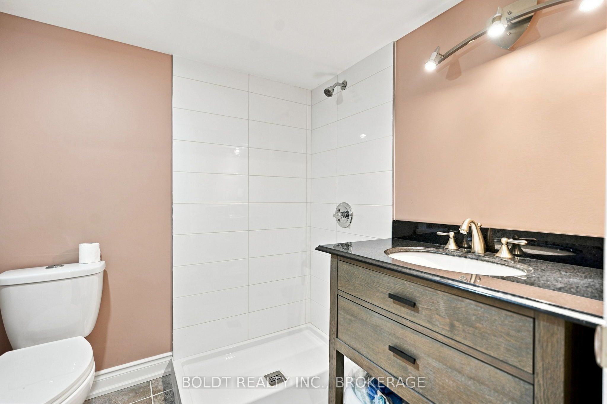 85 Homestead Way Property Photo 37