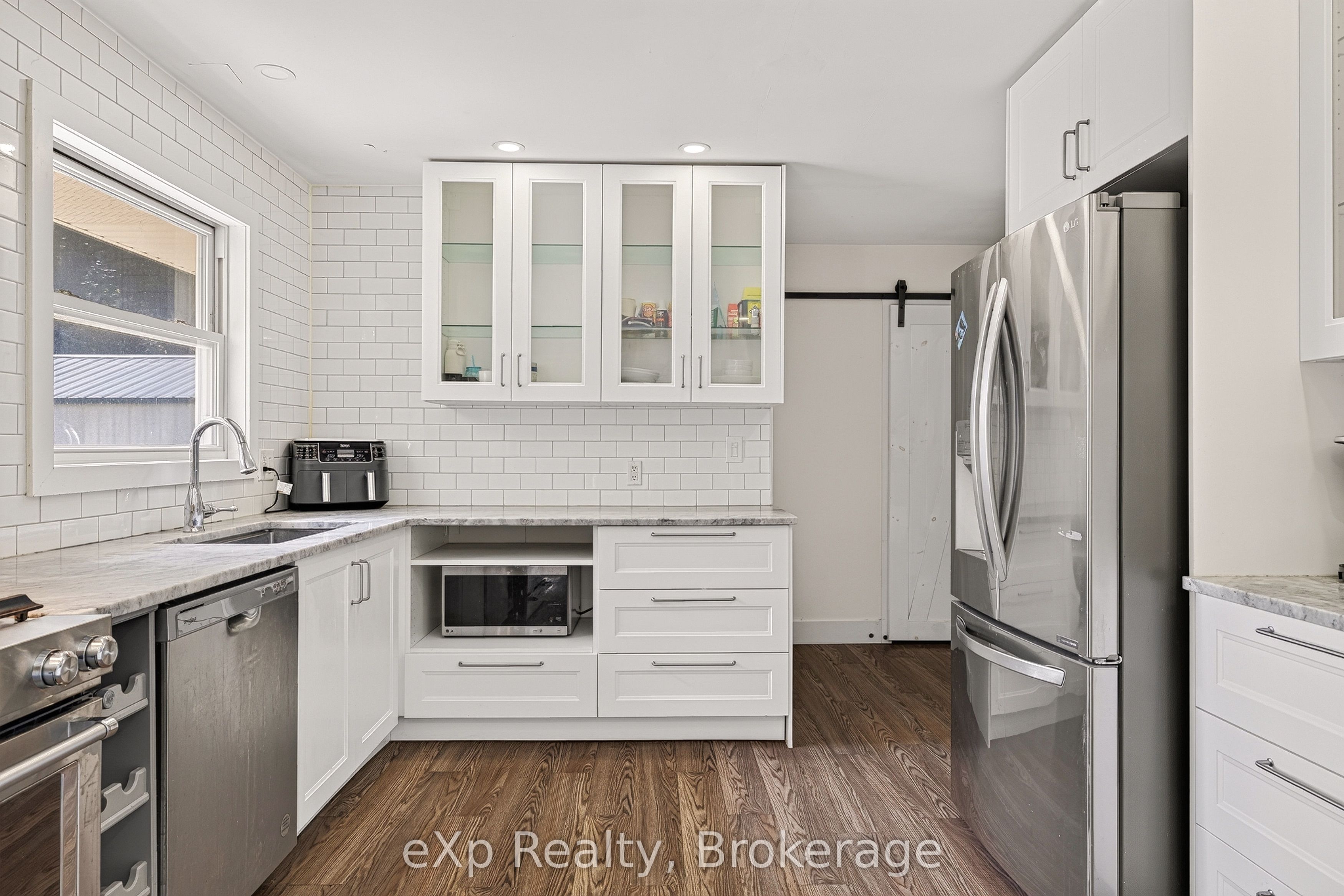 18 Willowdale Street Property Photo 10
