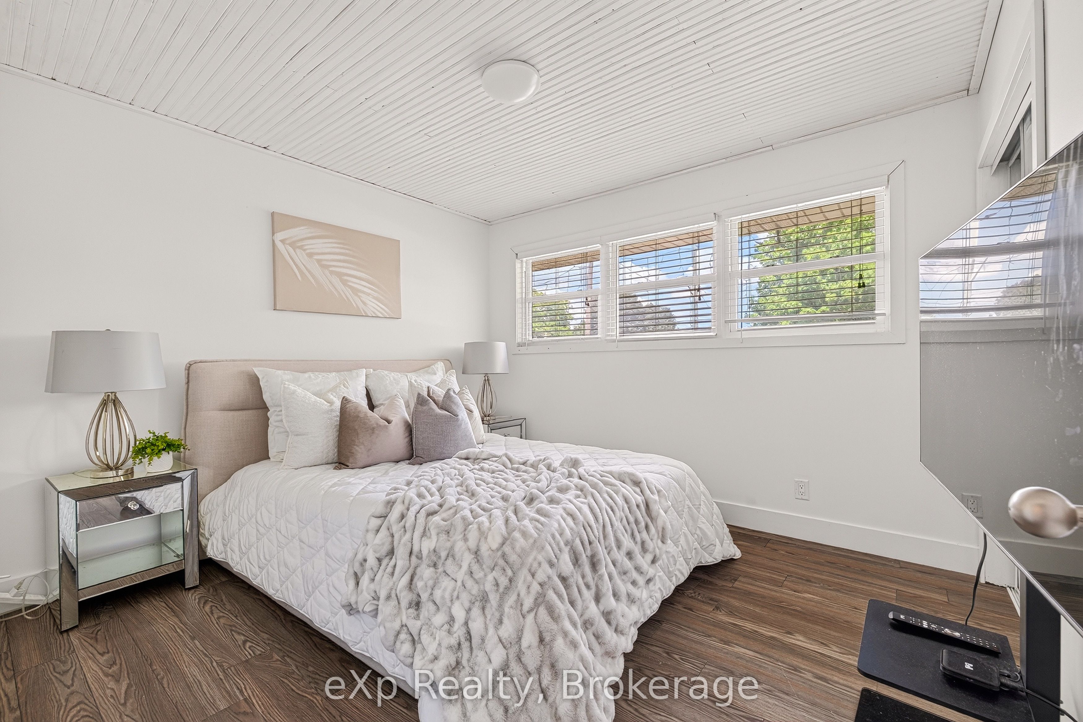 18 Willowdale Street Property Photo 14
