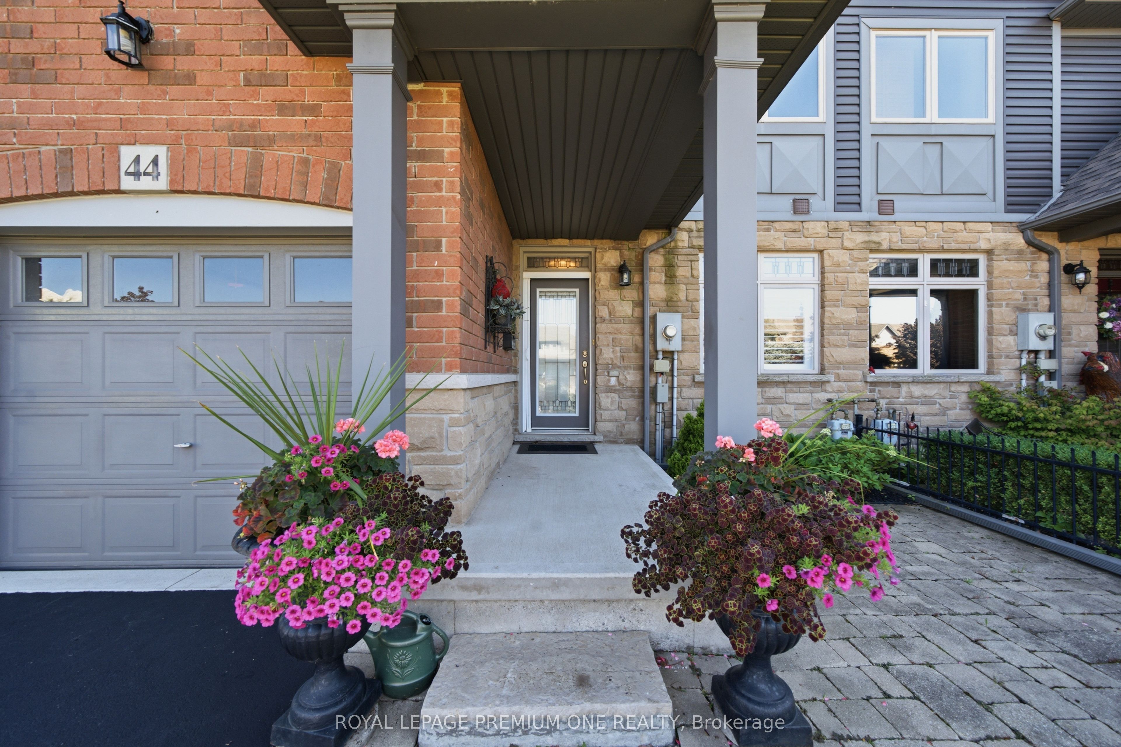 44 Conrad Place Property Photo 3
