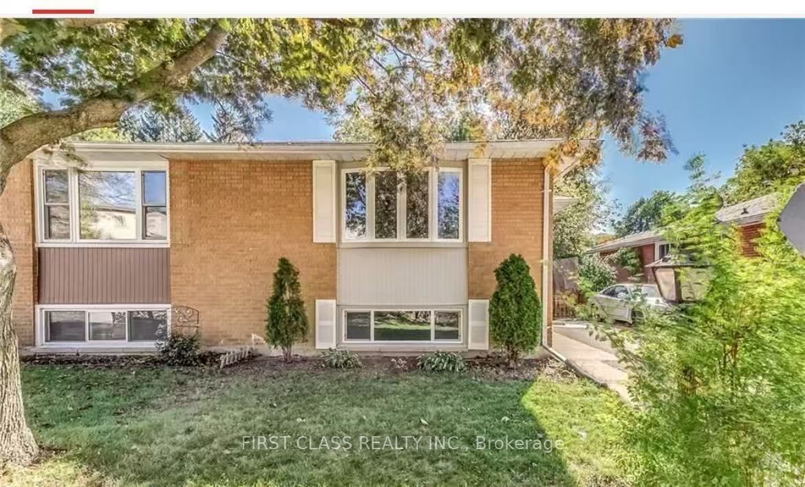 657 Sevilla Park Place Property Photo 1