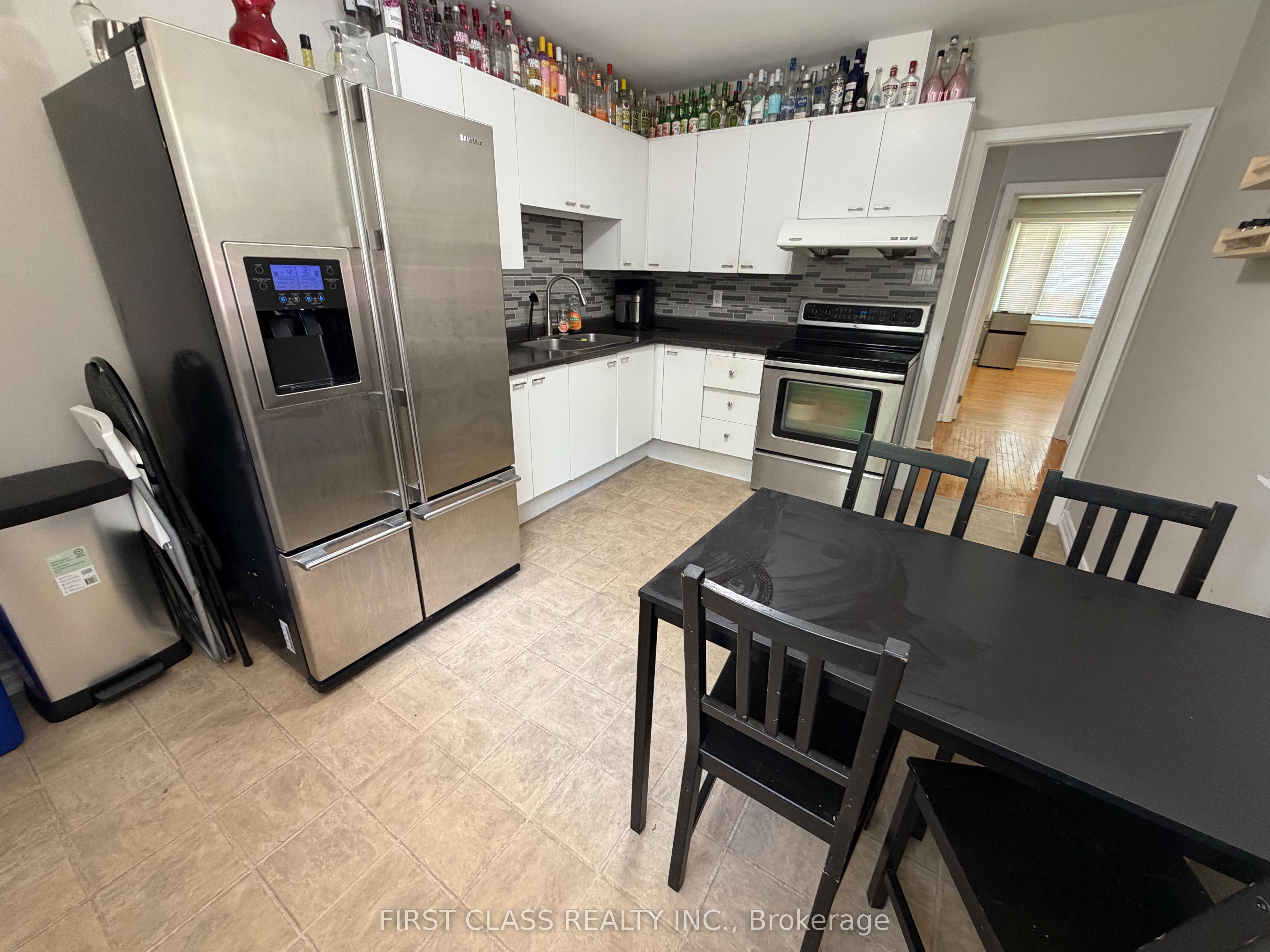 657 Sevilla Park Place Property Photo 7