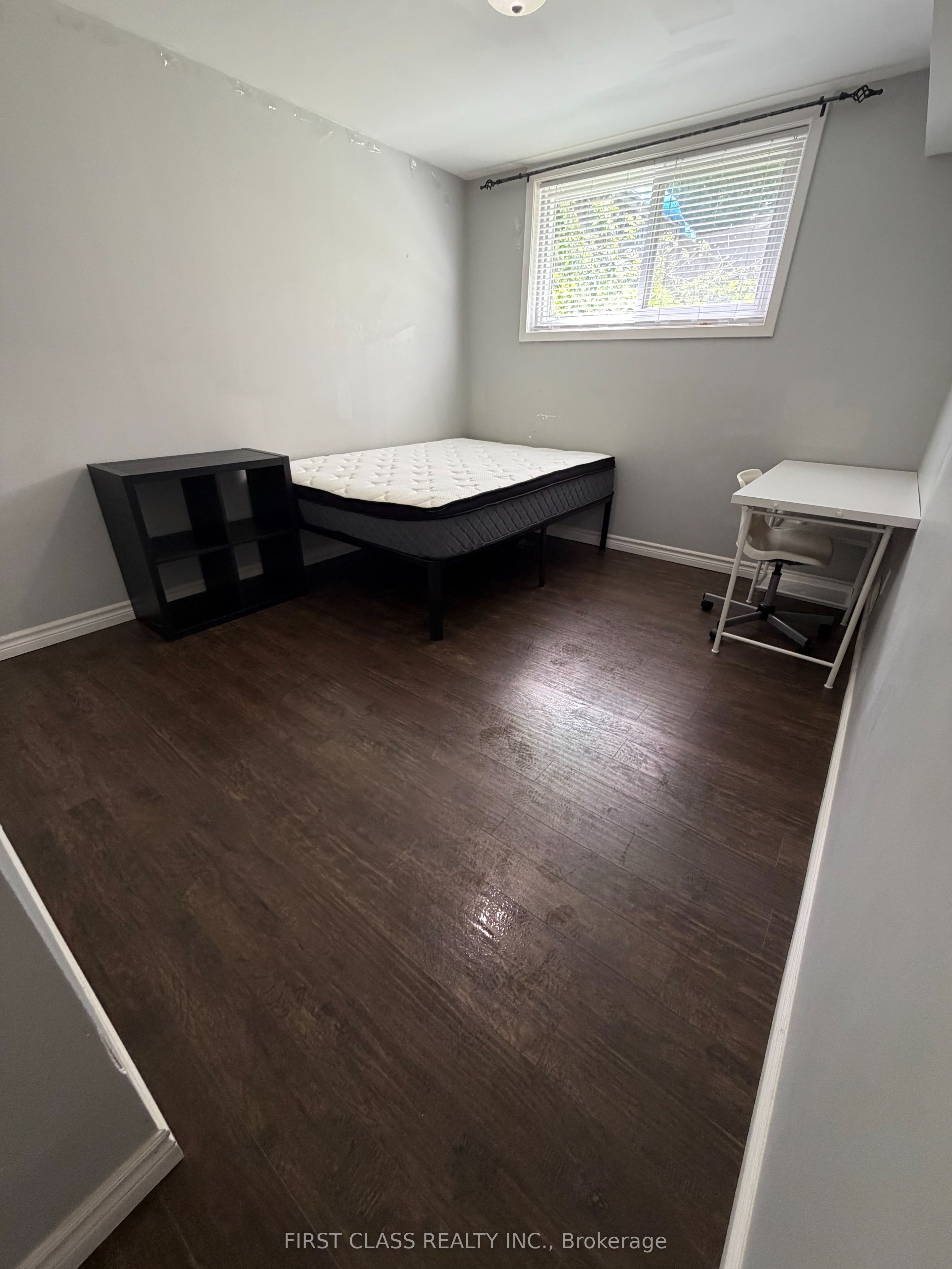 657 Sevilla Park Place Property Photo 10