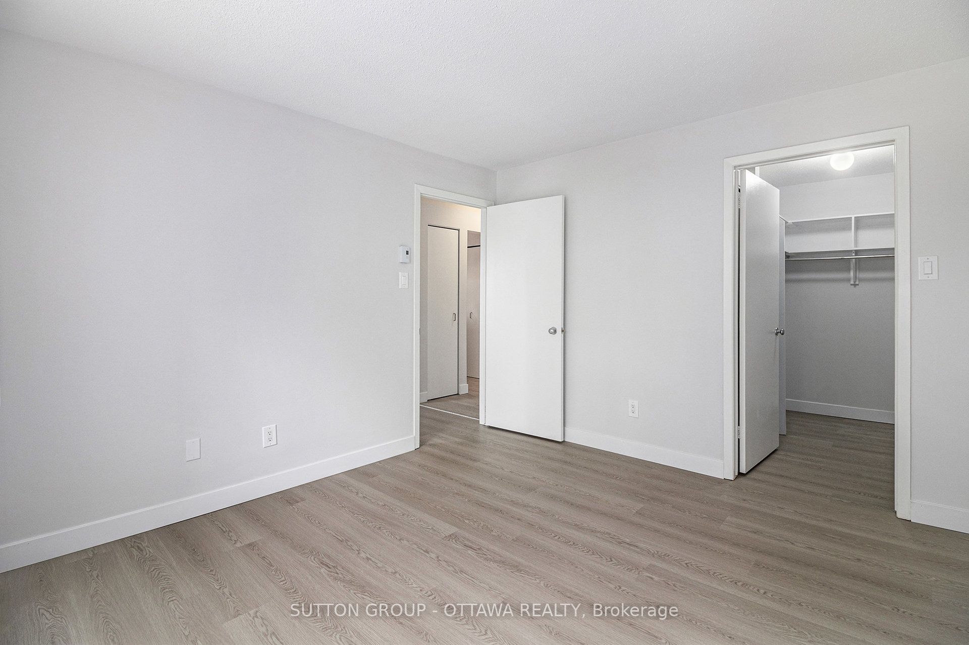 270 Brittany Drive 314 Property Photo 11