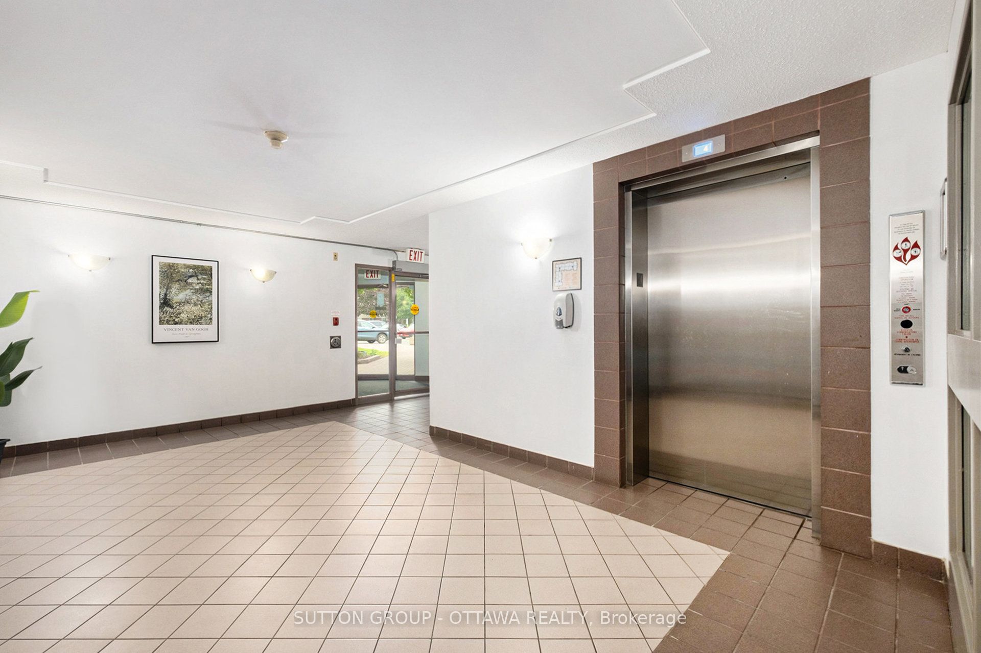 270 Brittany Drive 314 Property Photo 25