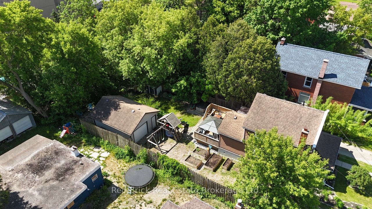 324 Waterloo Avenue Property Photo 37