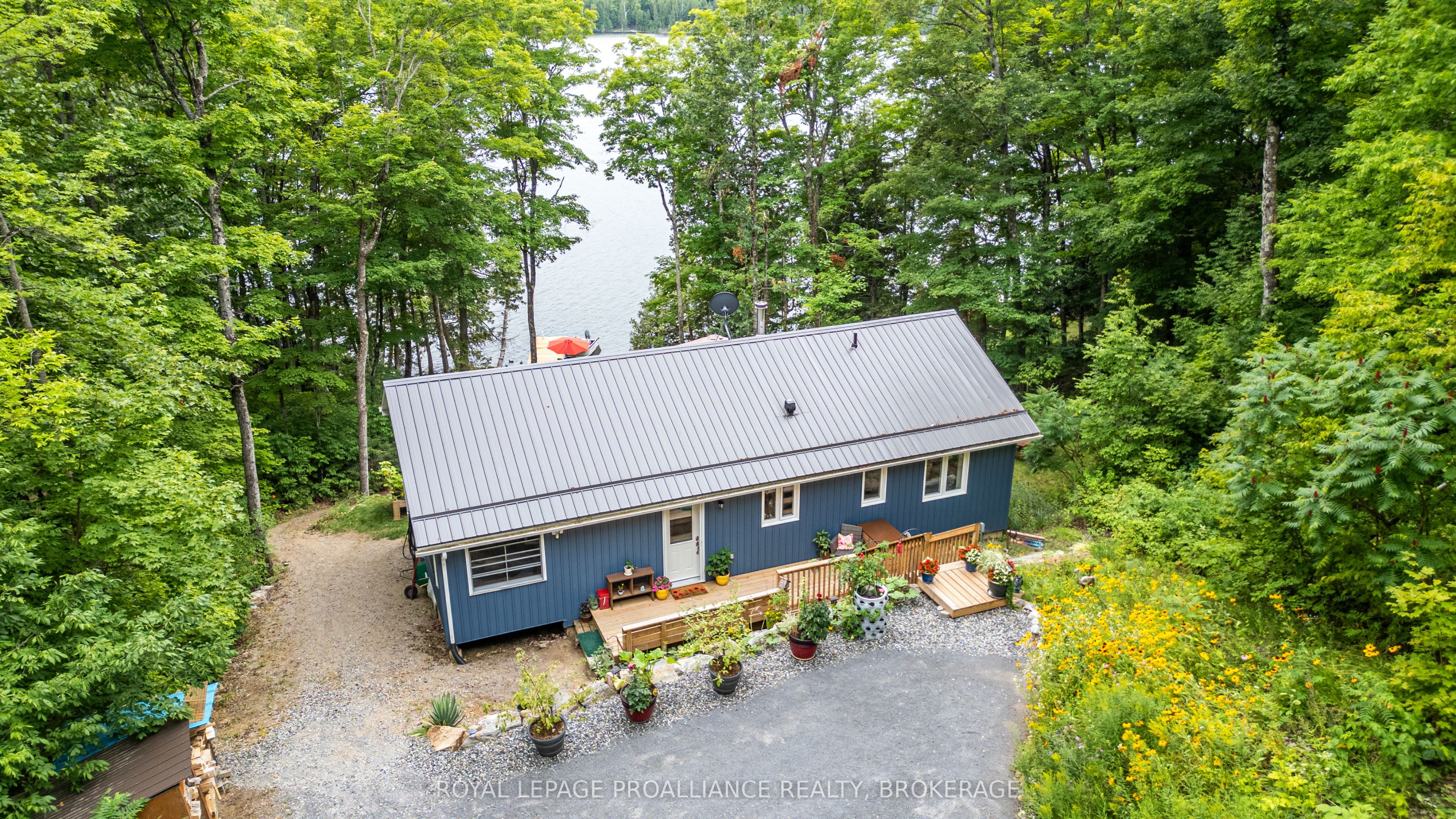 1099 Almost Lane Property Photo 5