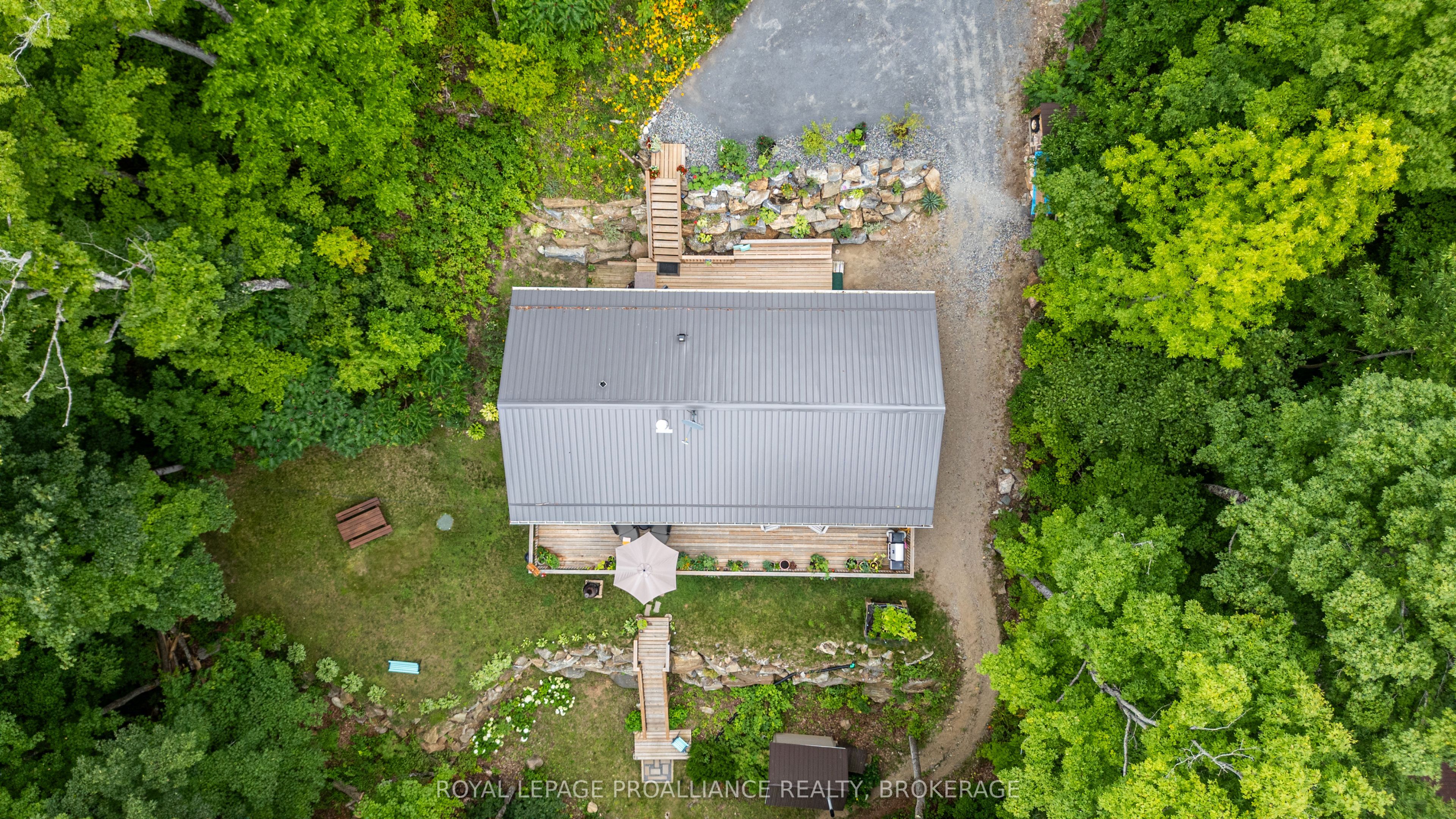 1099 Almost Lane Property Photo 6