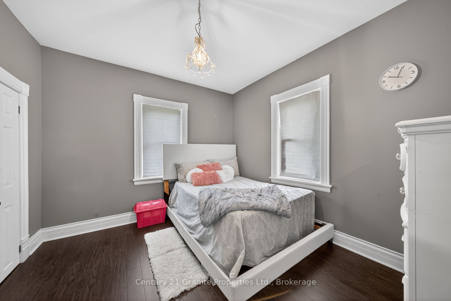 50 William Street Property Photo 37