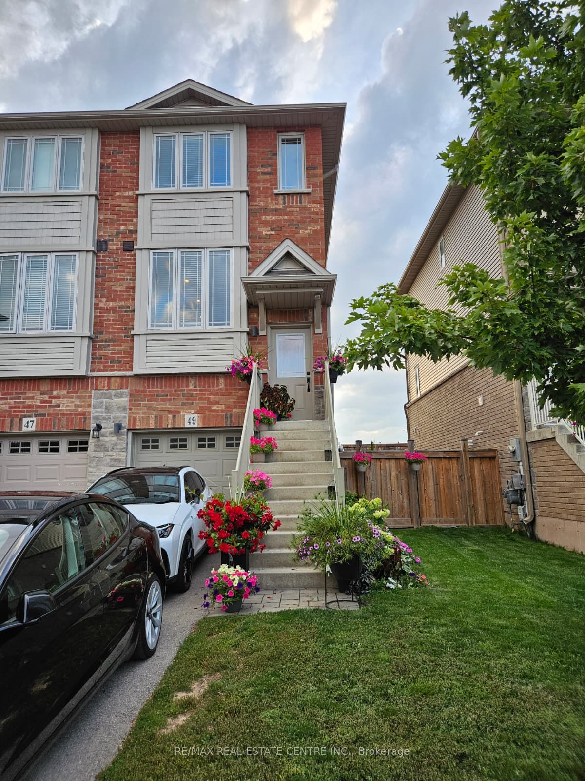 49 Edenrock Drive Property Photo 1