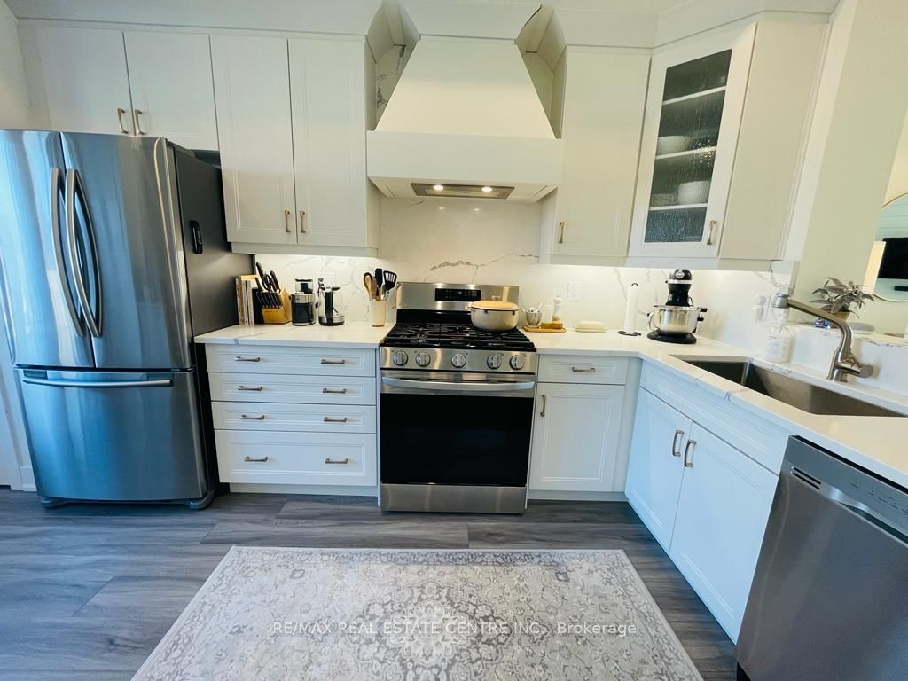 49 Edenrock Drive Property Photo 4