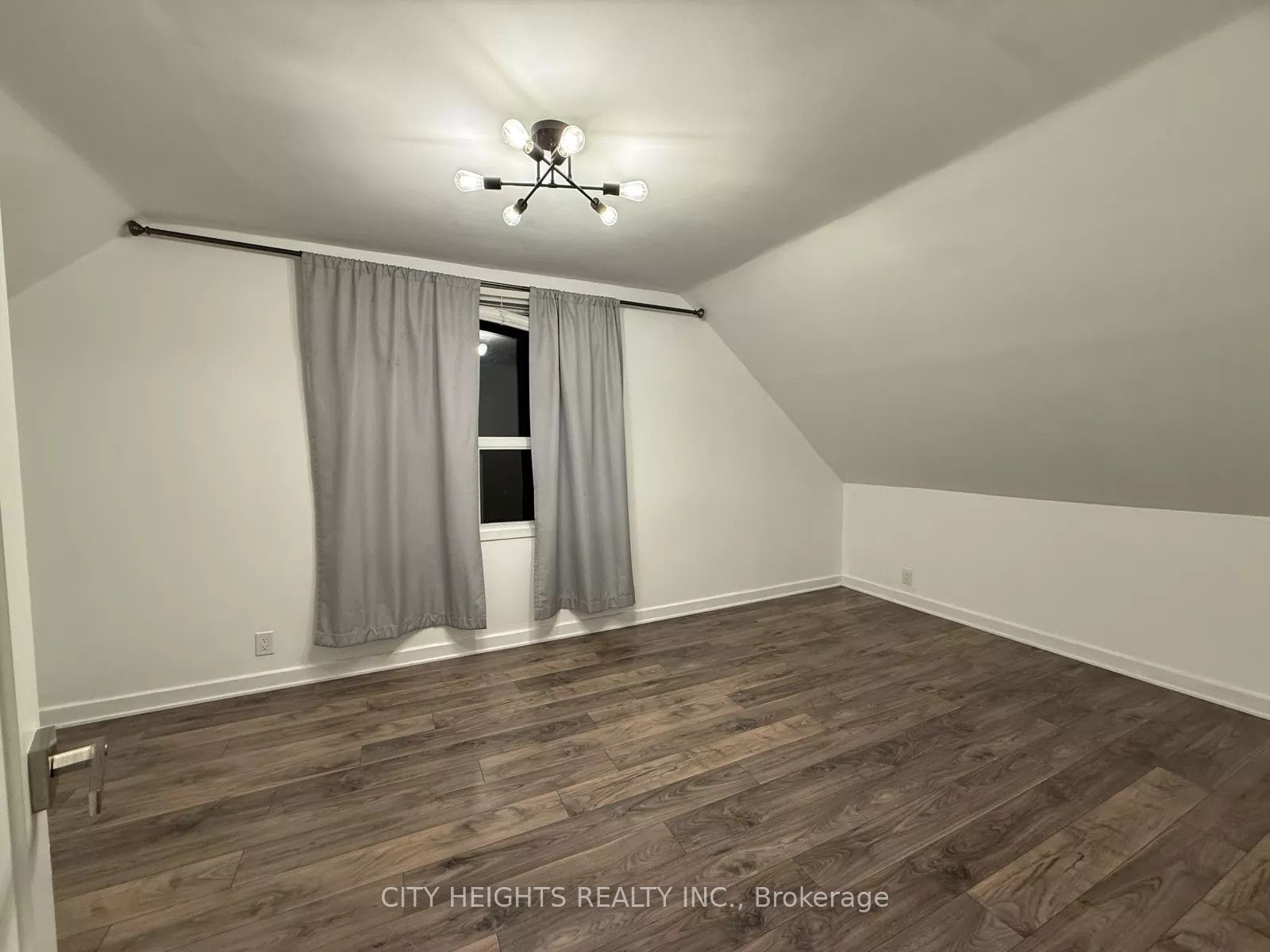 22 Harvey Street Property Photo 7