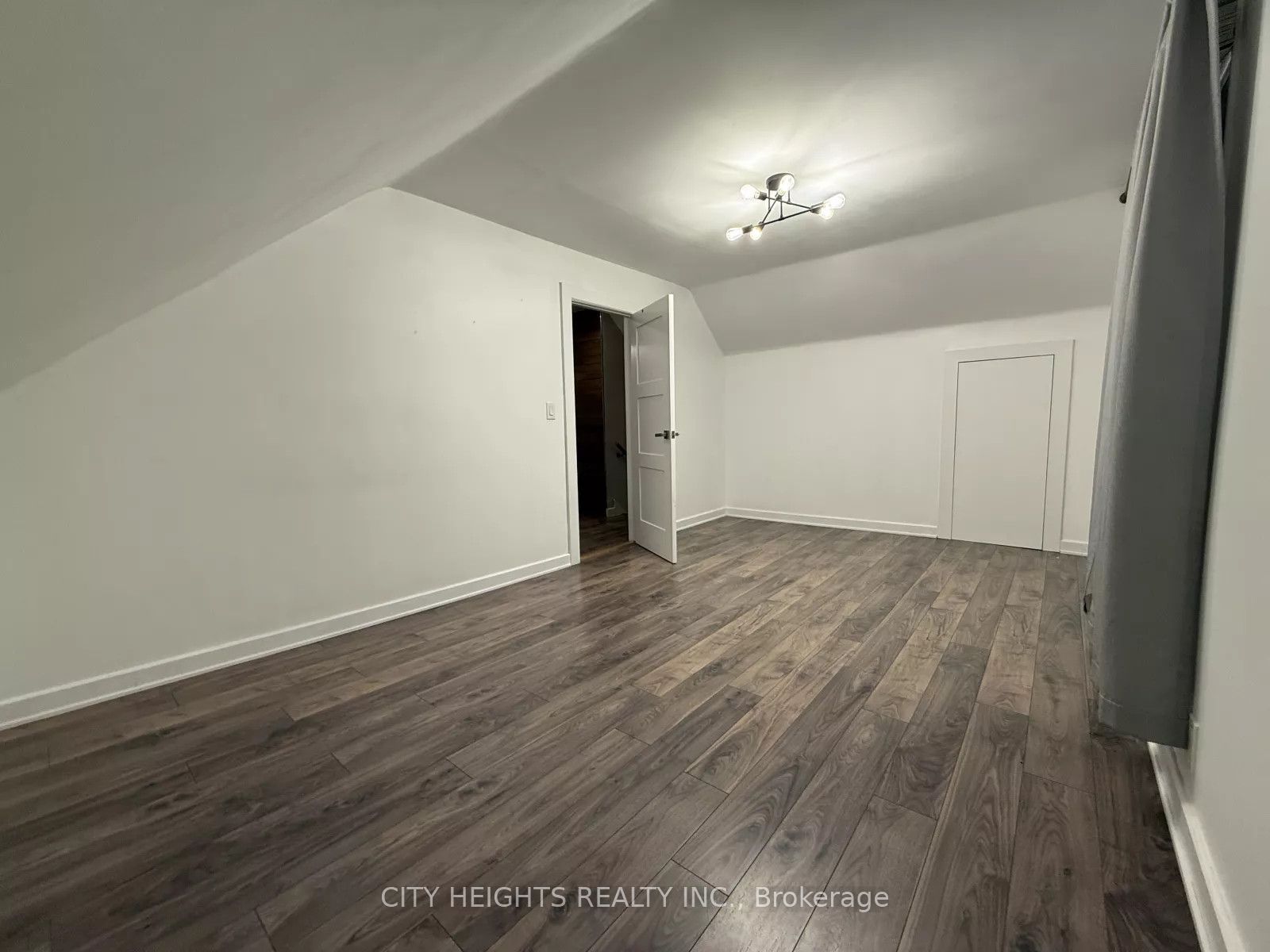 22 Harvey Street Property Photo 8