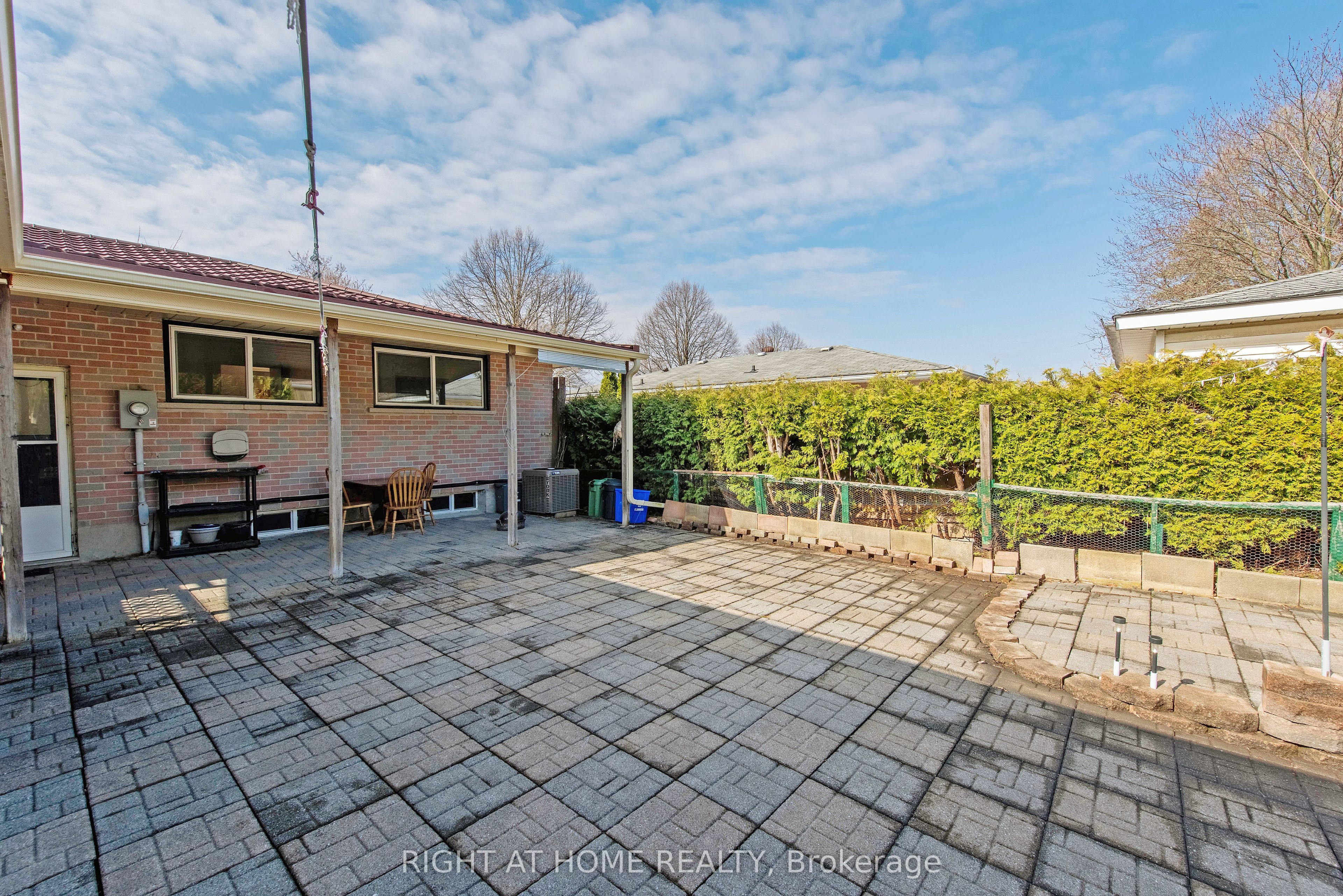 69 Alayne Crescent Property Photo 47