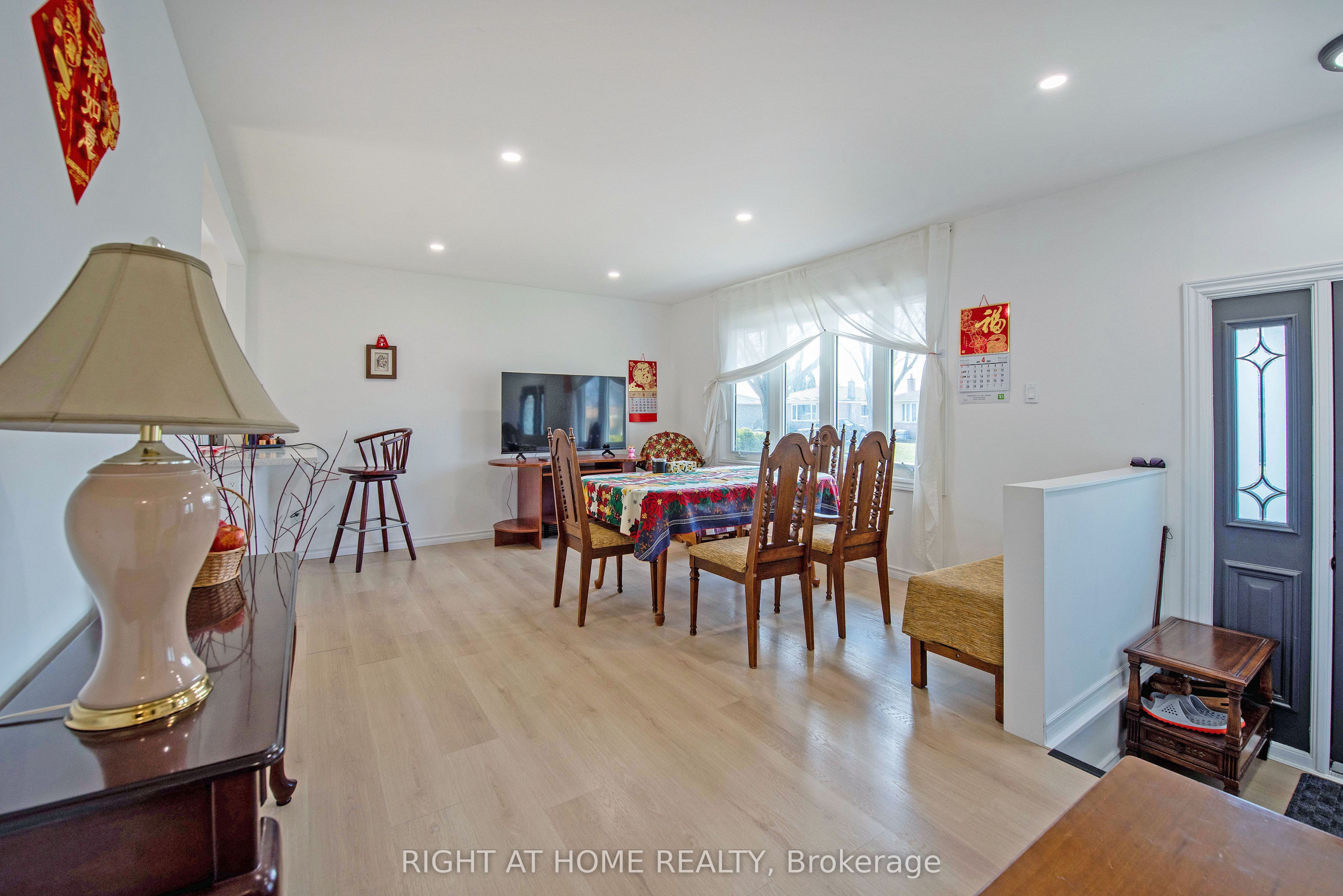 69 Alayne Crescent Property Photo 7