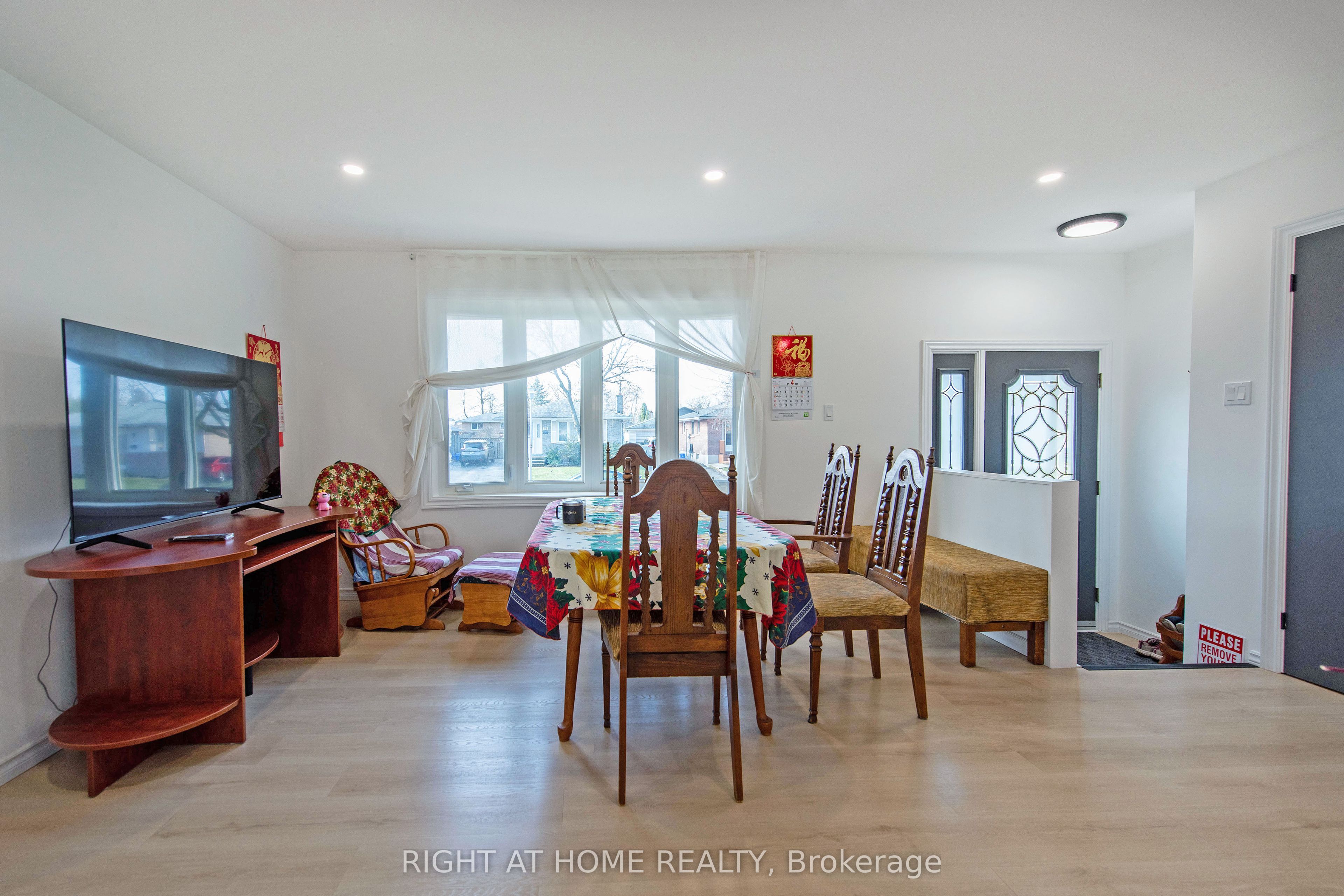 69 Alayne Crescent Property Photo 8